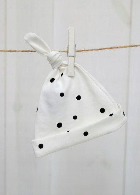 Mütze für Babys Dwarf Black Dots/Bloom 5903175920812, weiß, 2 Stk. 