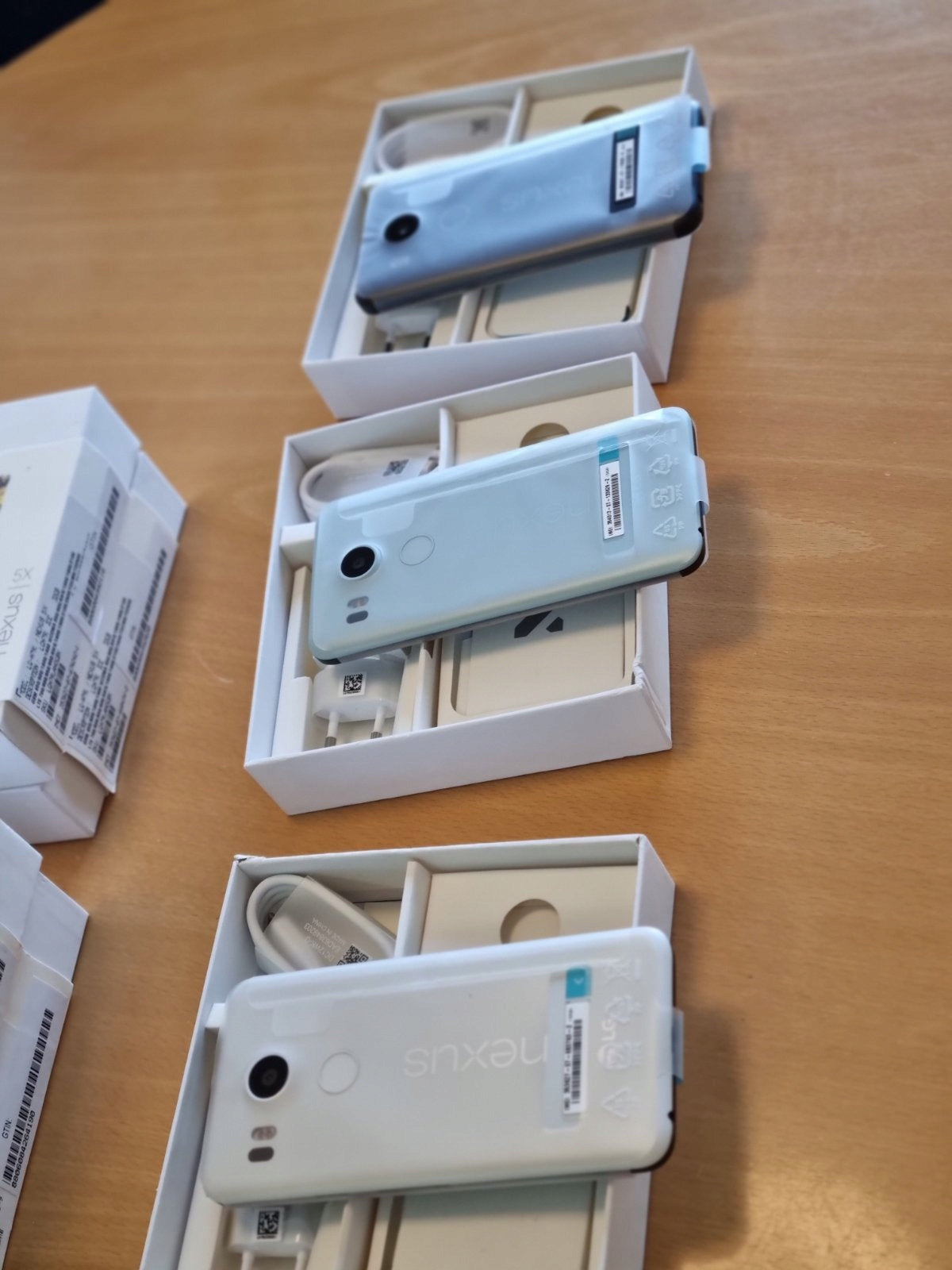 Smartphone LG NEXUS 5X H791 2 GB / 16 GB 4G (LTE) BLACK WHITE BLUE Brand LG