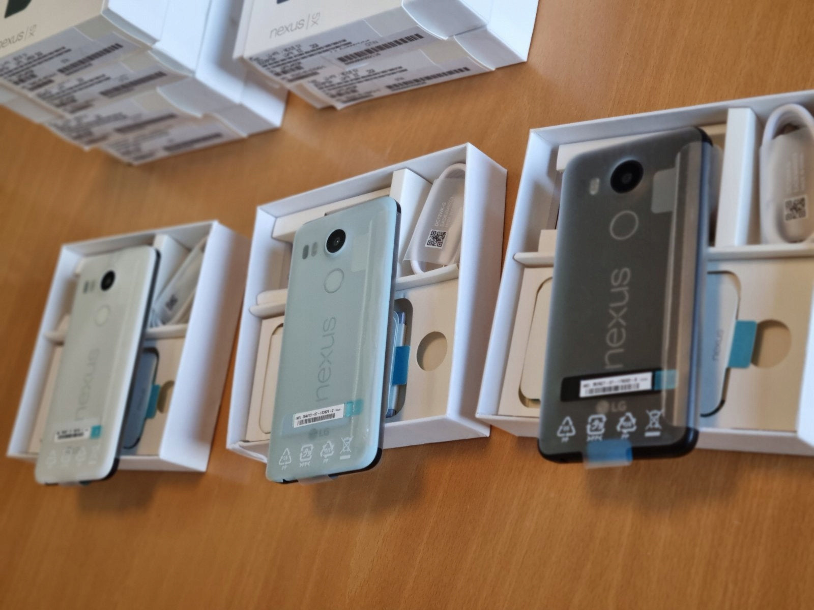 Smartphone LG NEXUS 5X H791 2 GB / 16 GB 4G (LTE) BLACK WHITE BLUE Rear camera resolution 1 Mpx