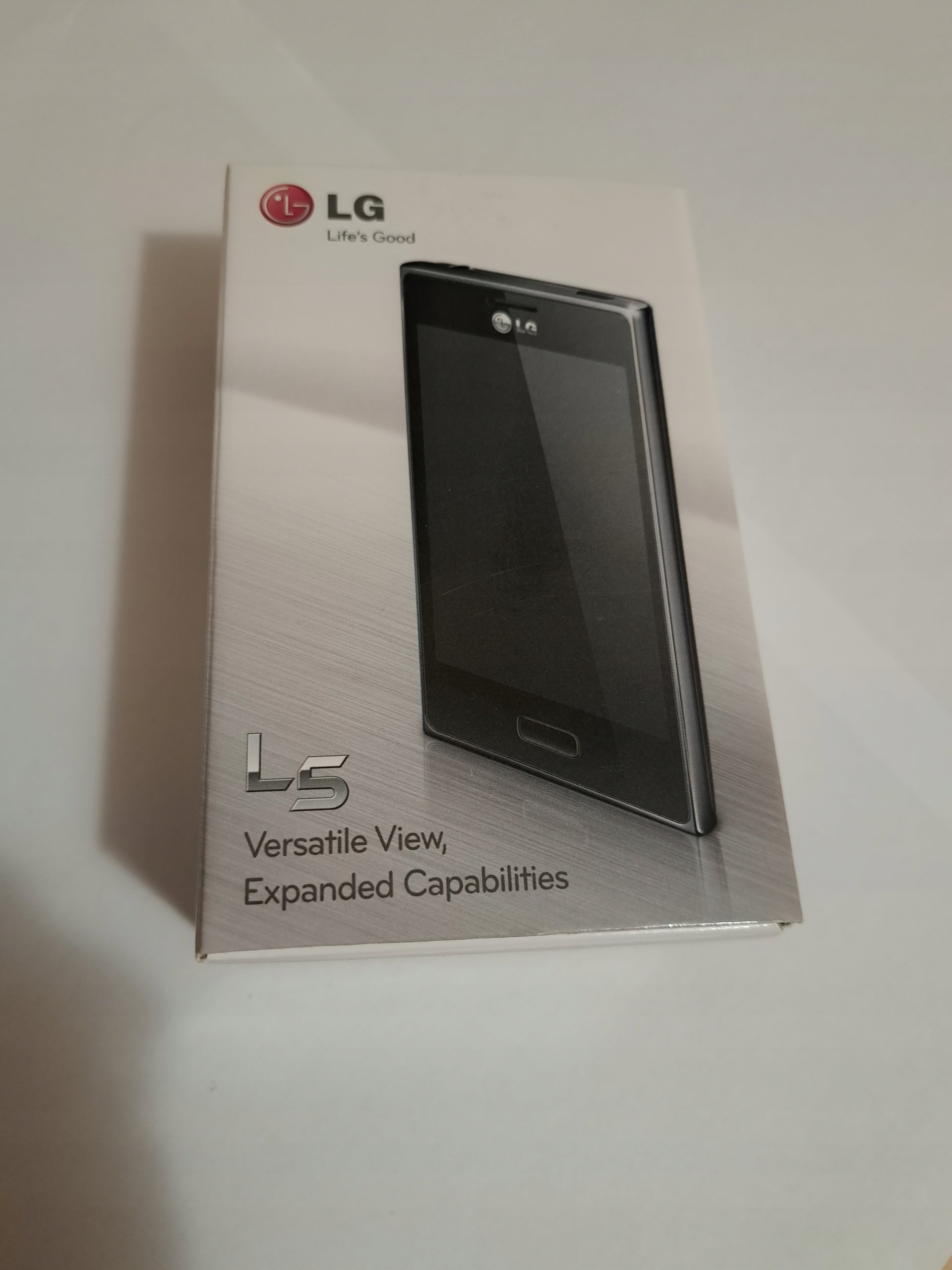 Smartphone LG Swift L5 512 MB / 4 GB 3G white Polish Salon black