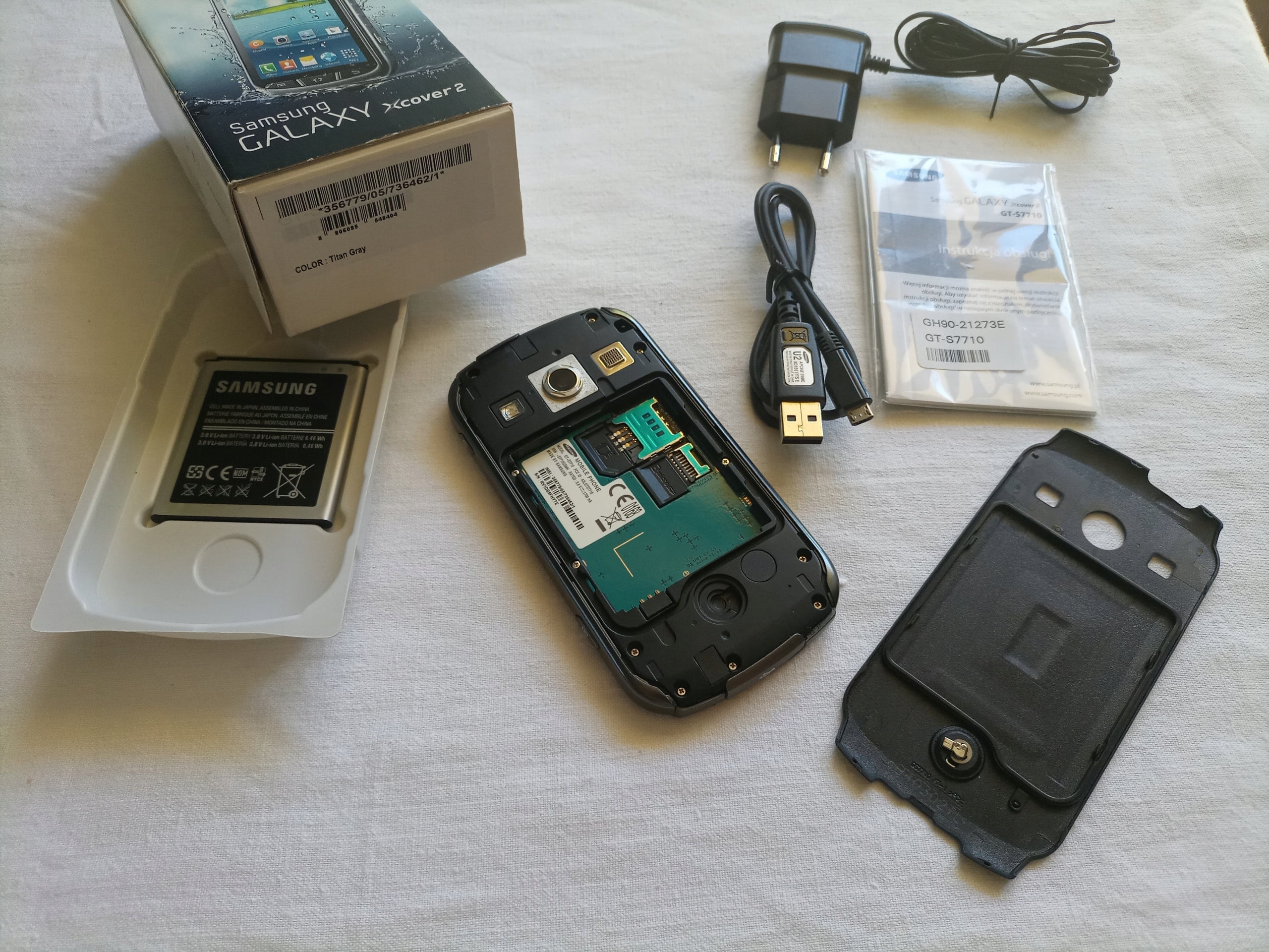 Smartphone Samsung Galaxy XCover 2 1 GB / 4 GB 3G Polish living room Original Charger included yes