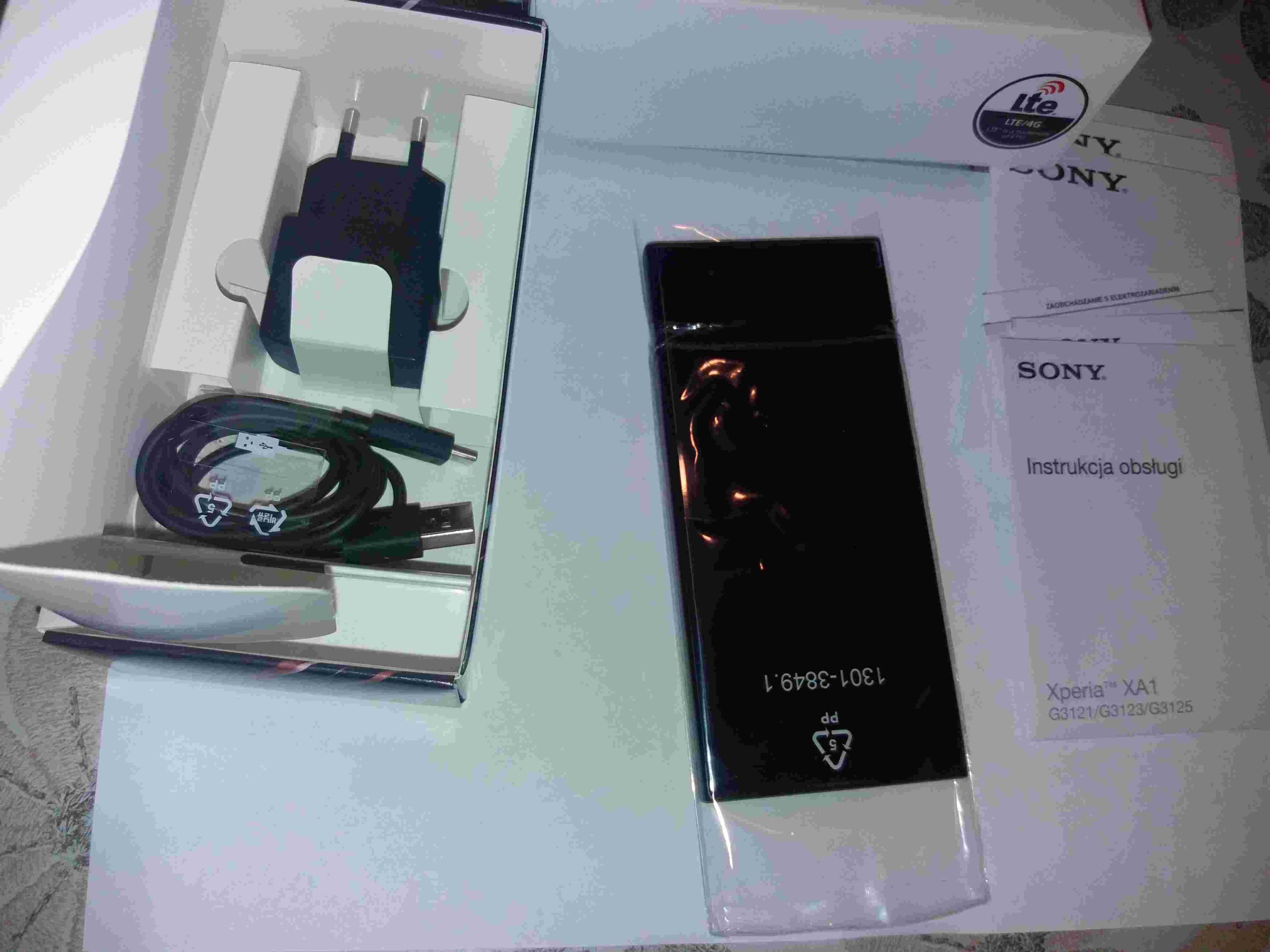 Smartphone Sony XPERIA XA1 Plus 3 GB /32 GB 3G BLACK Polish salon Oryg.Folie