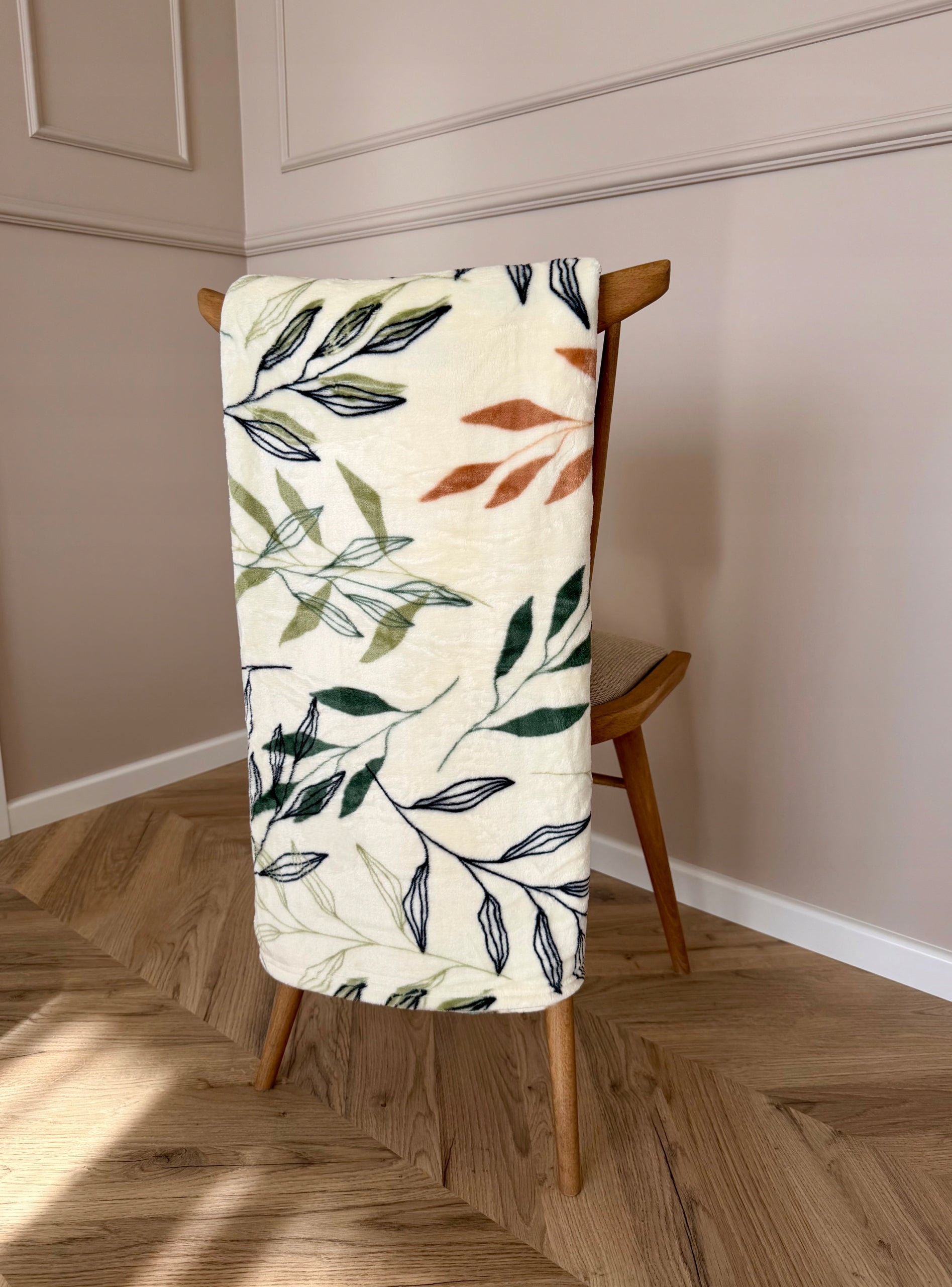 Soft cream blanket 150x200 cm with twigs and leaves motif Packaging status original