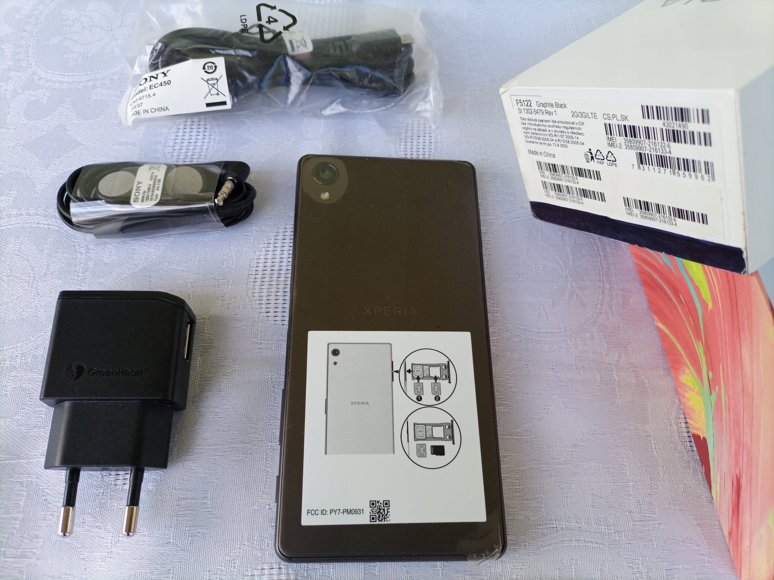 Sony XPERIA X 3 GB / 32 GB 4G (LTE) black Polish salon Fab.Original Headphones included yes