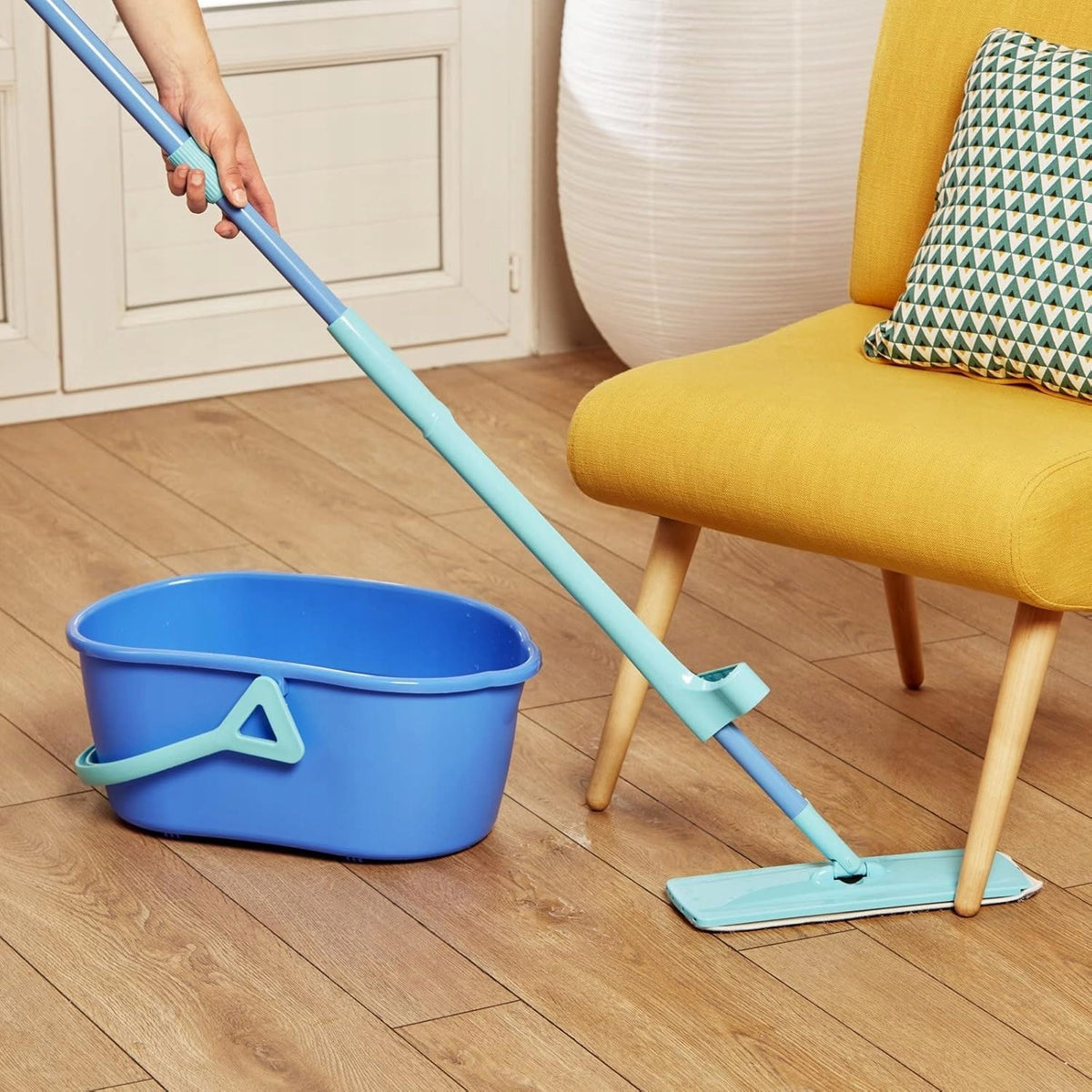 Spontex Easy Max+ Mop Flat Microfiber with Telescopic Squeezer Blue Brand Spontex