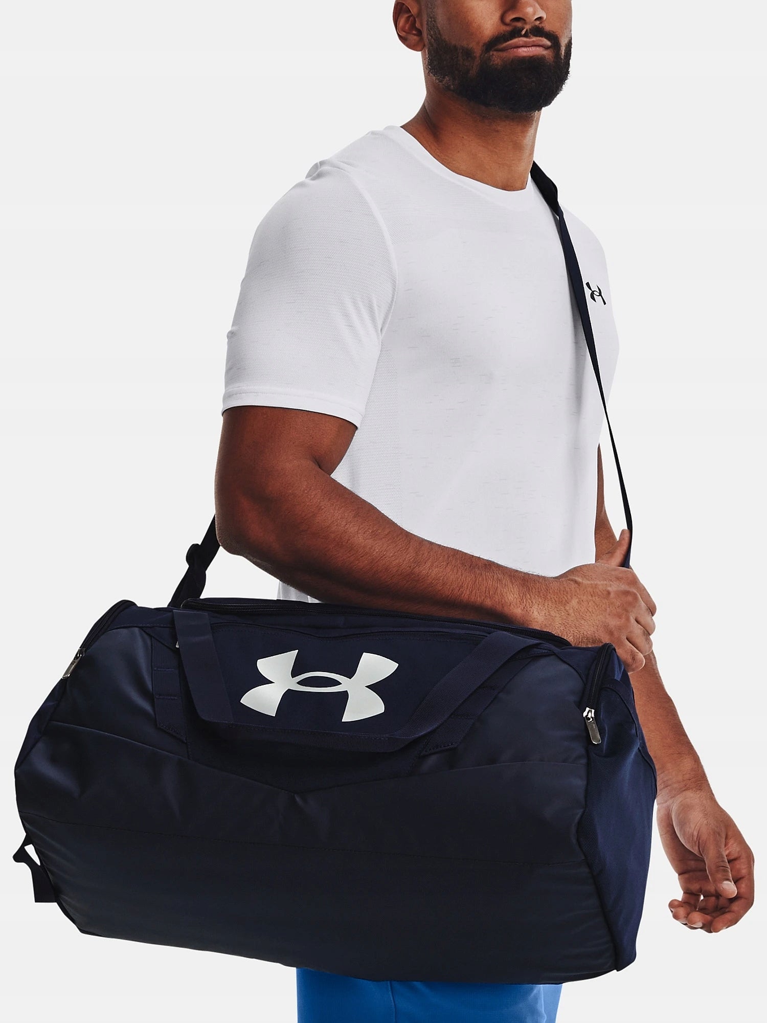 Sports bag Under Armour Undeniable 5.0 40L r S navy blue Volume 40 l