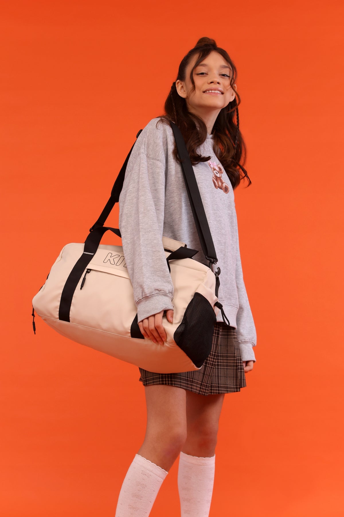 Sports bag for teenagers beige bag for WF training beige Kite Manufacturer code K26-2530-2
