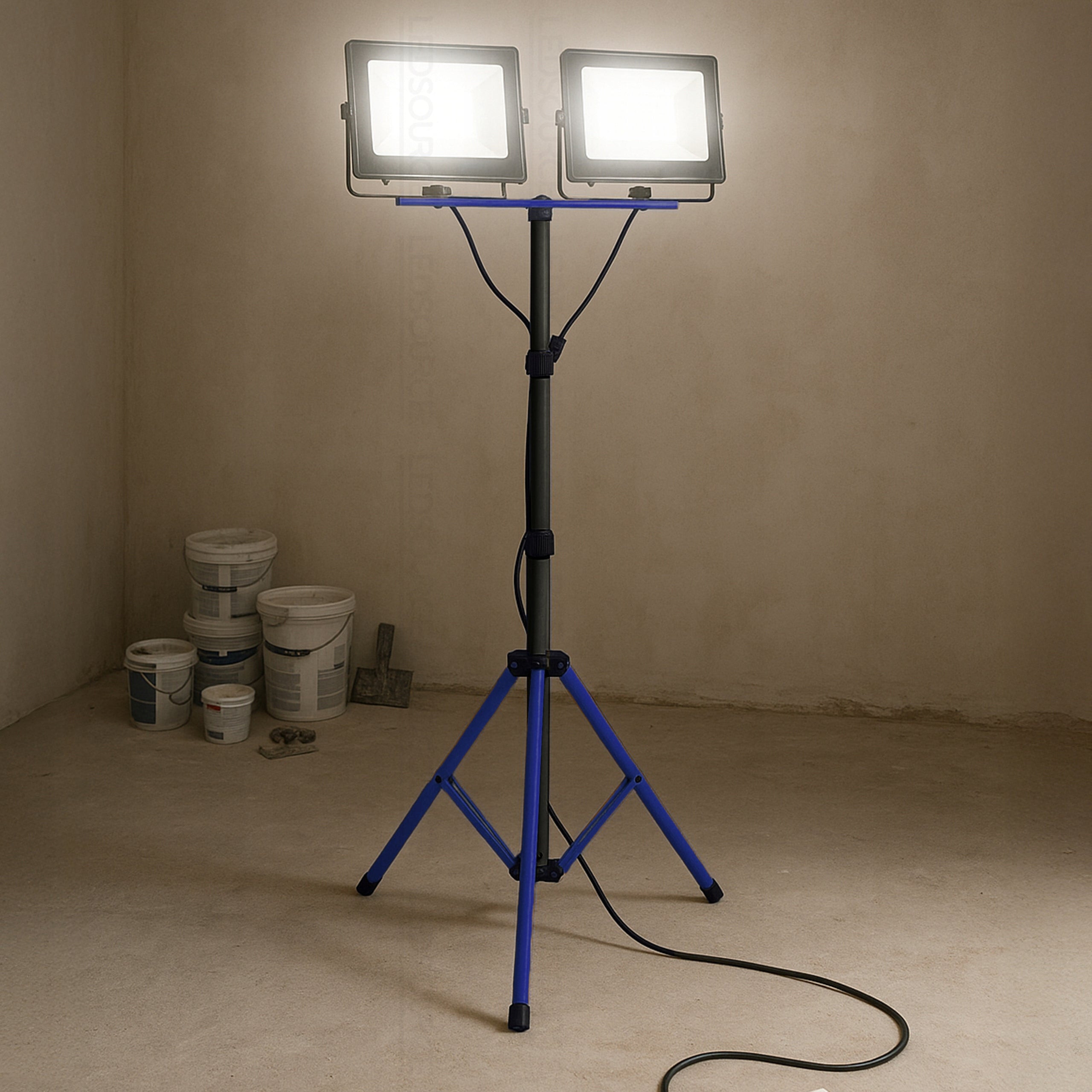 Stand Tripod 200W Floodlight Work Lamp Halogen Construction With Plug Manufacturer code 7099_7230