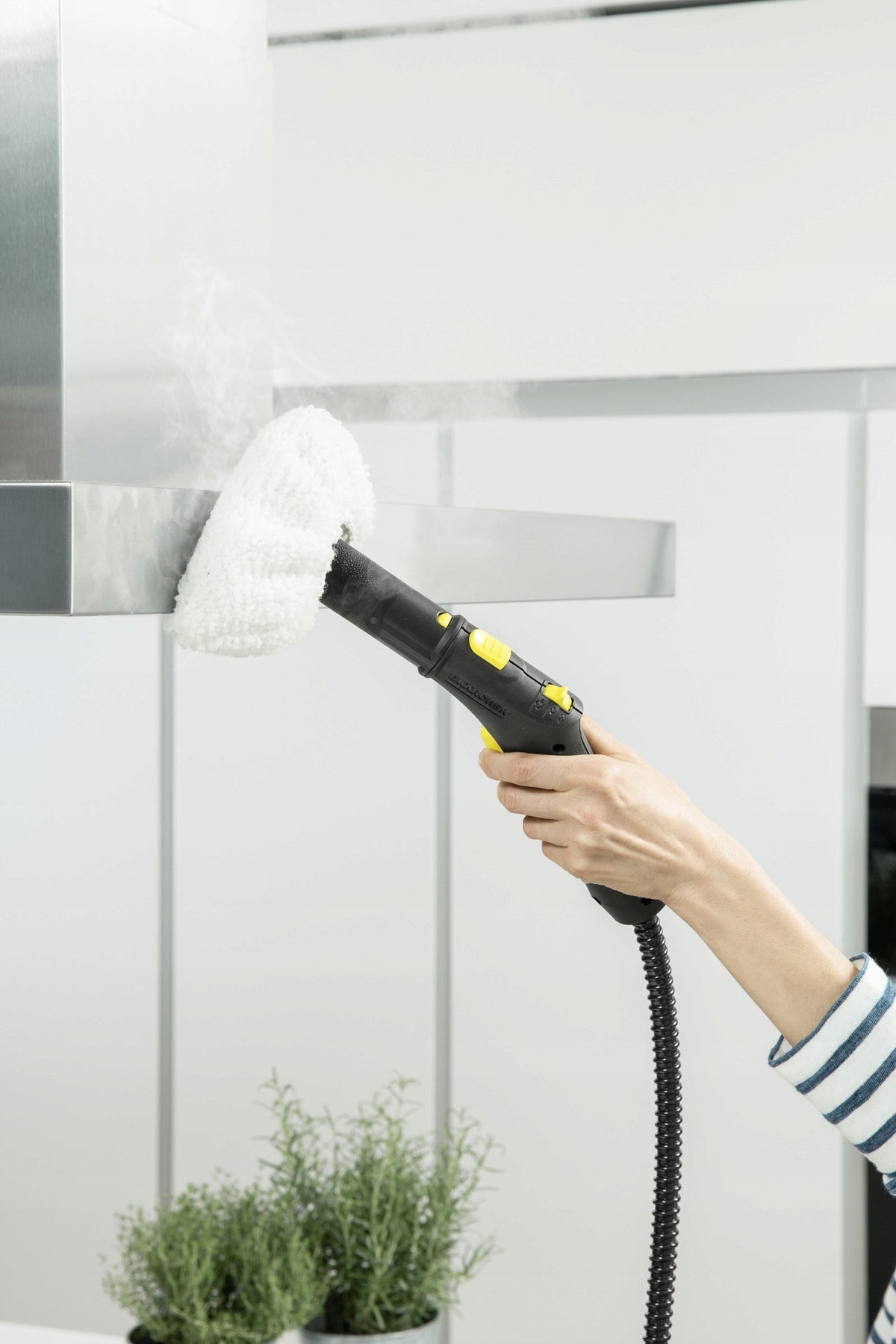 Steam cleaner Karcher SC 5 EasyFix Steamer set for clothes joints windows Power 2250 W