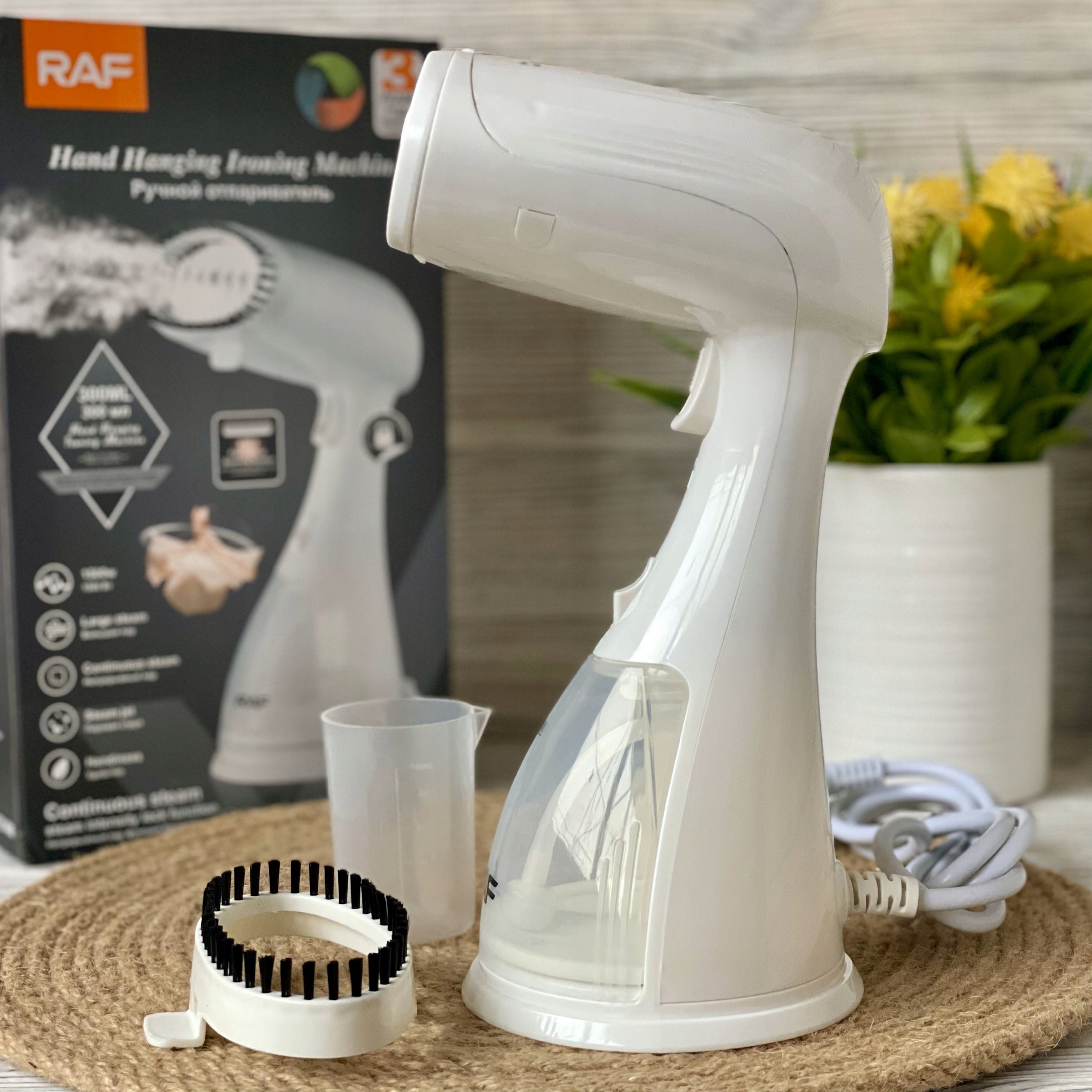 Steamer for clothes RAF R1214W Power 1500 W