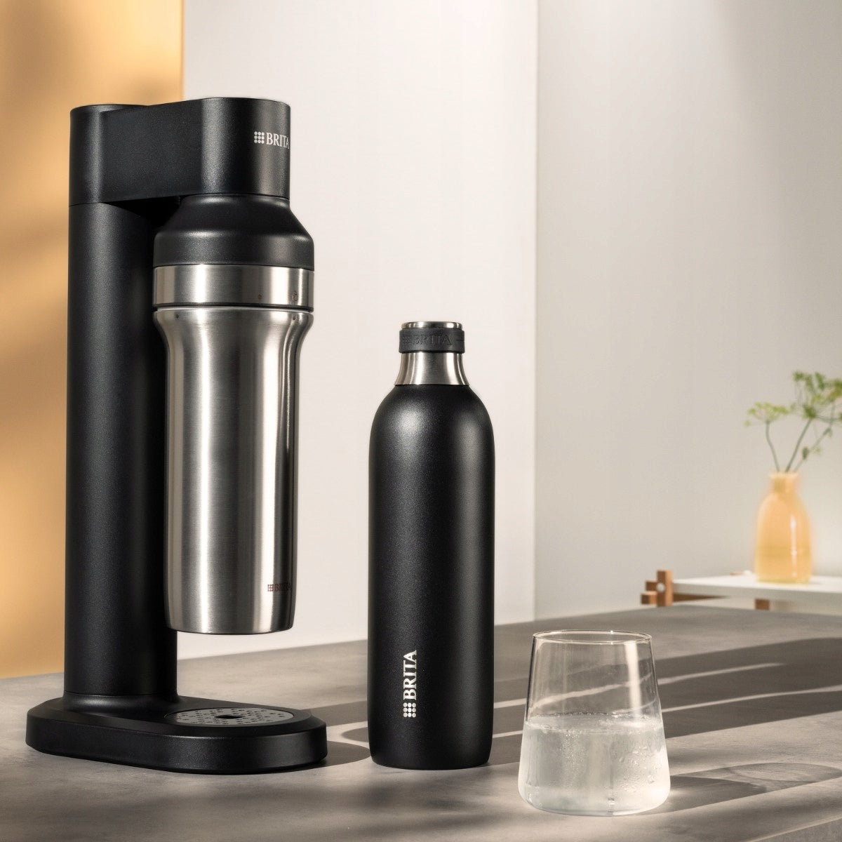 Steel black insulated thermal bottle 1l for saturator BRITA sodaTRIO Manufacturer code 4006387118440