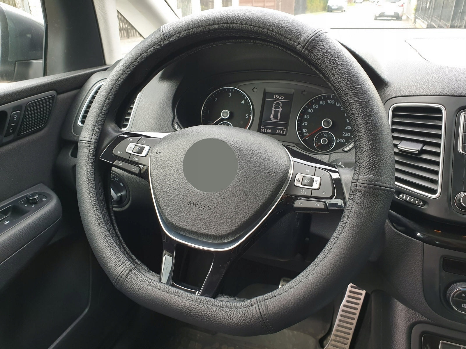 Steering Wheel Cover NATURAL LEATHER WITH STRAIGHT FLAT BEVELED BOTTOM Manufacturer E-Tomalak