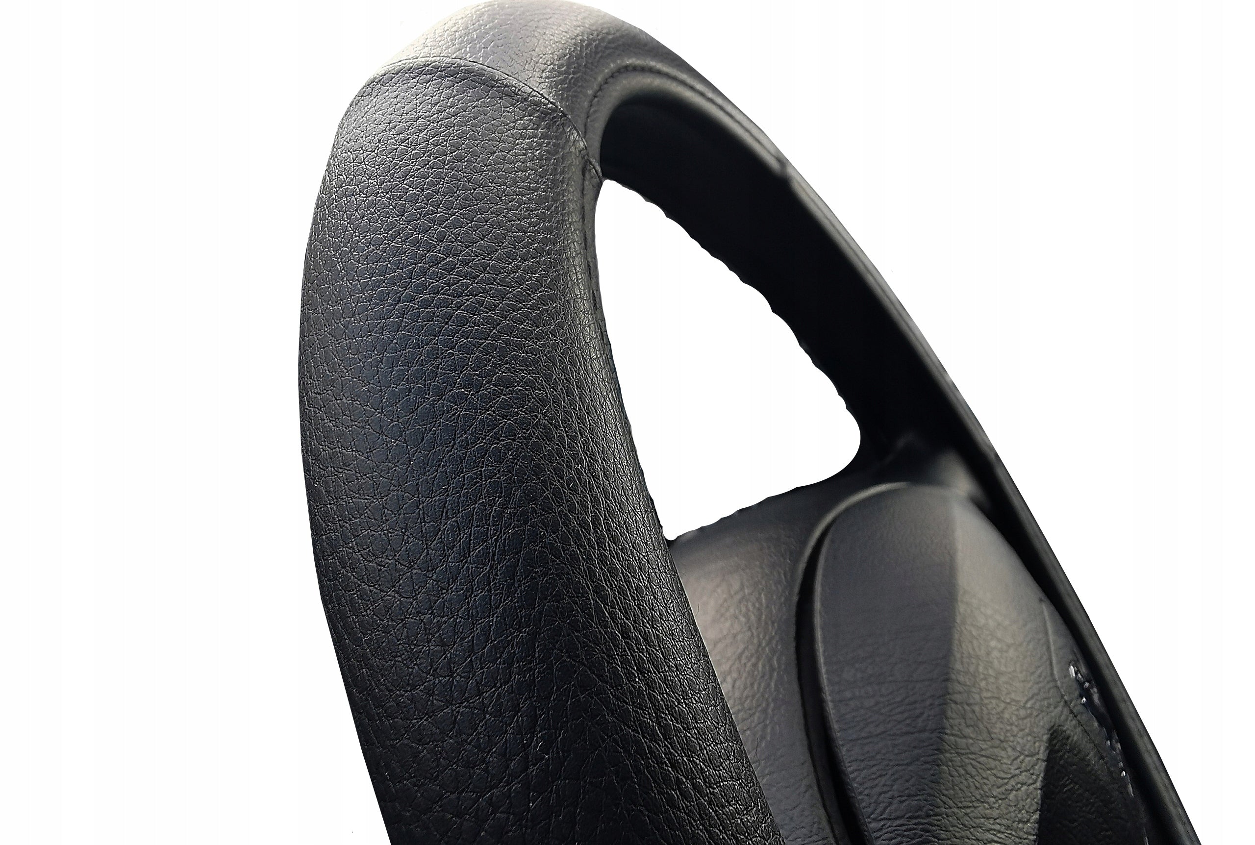 Steering wheel cover Ford Focus Mondeo Kuga BMAX CMAX SMAX leather BLACK