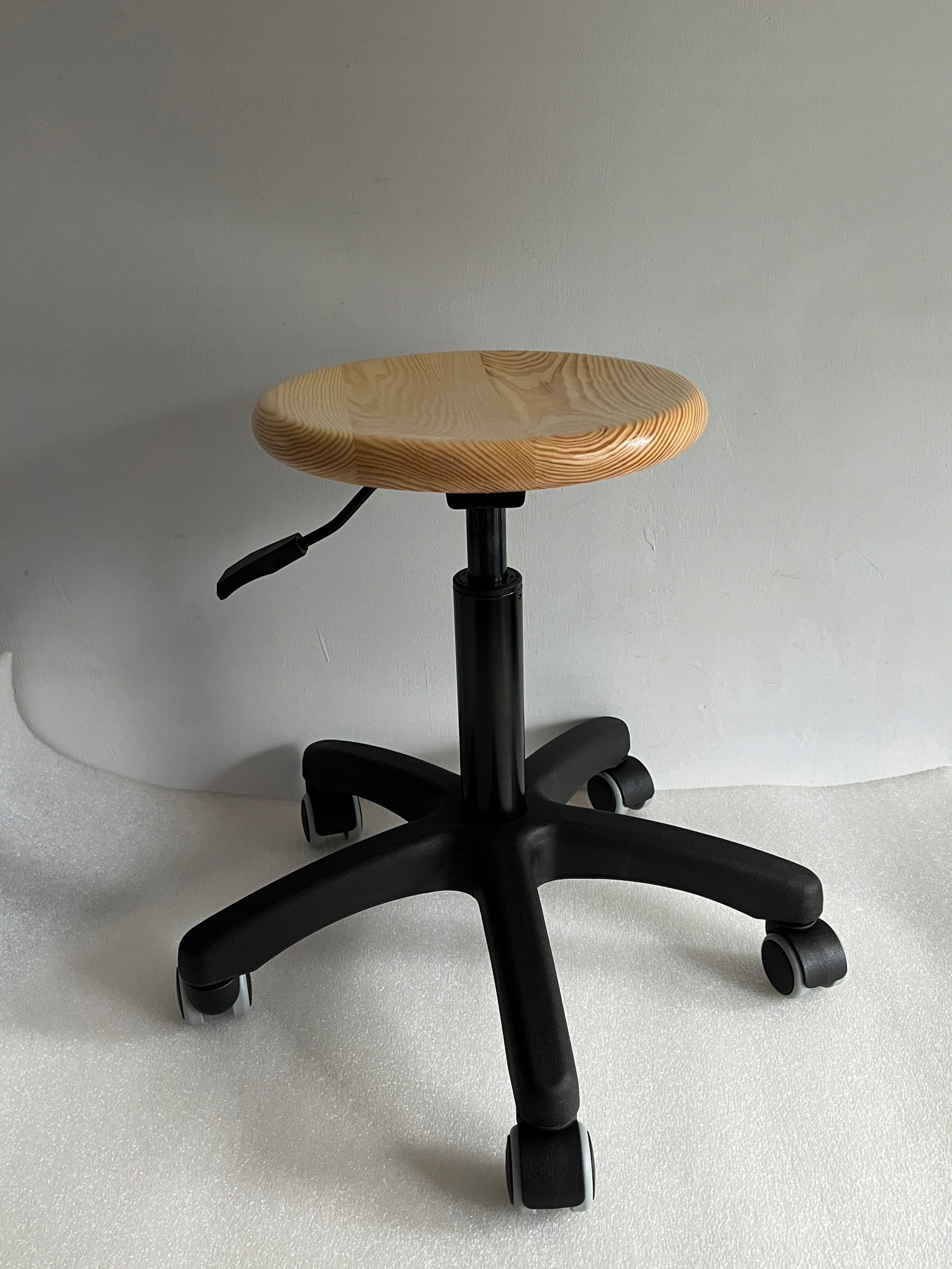 Stool Rotary Workshop Laboratory Stool EAN (GTIN) 5904636819607