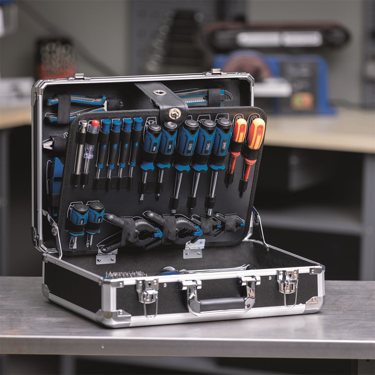 Suitcase with tools 5909310900 Brand no brand