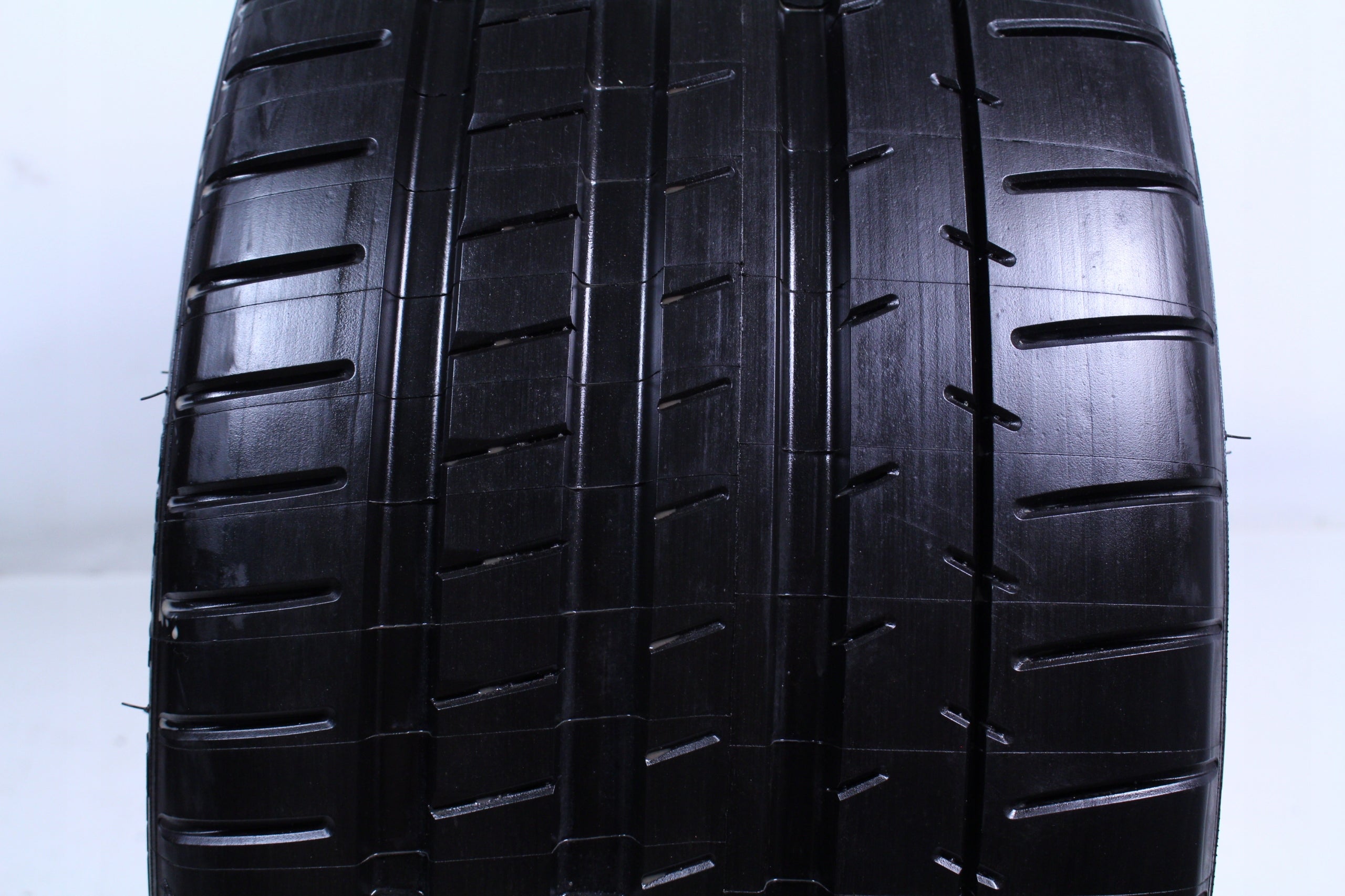 Summer tyre Michelin Pilot Super Sport 255/35R19 96 Y (XL) MO Number of tires offered 1 pc.