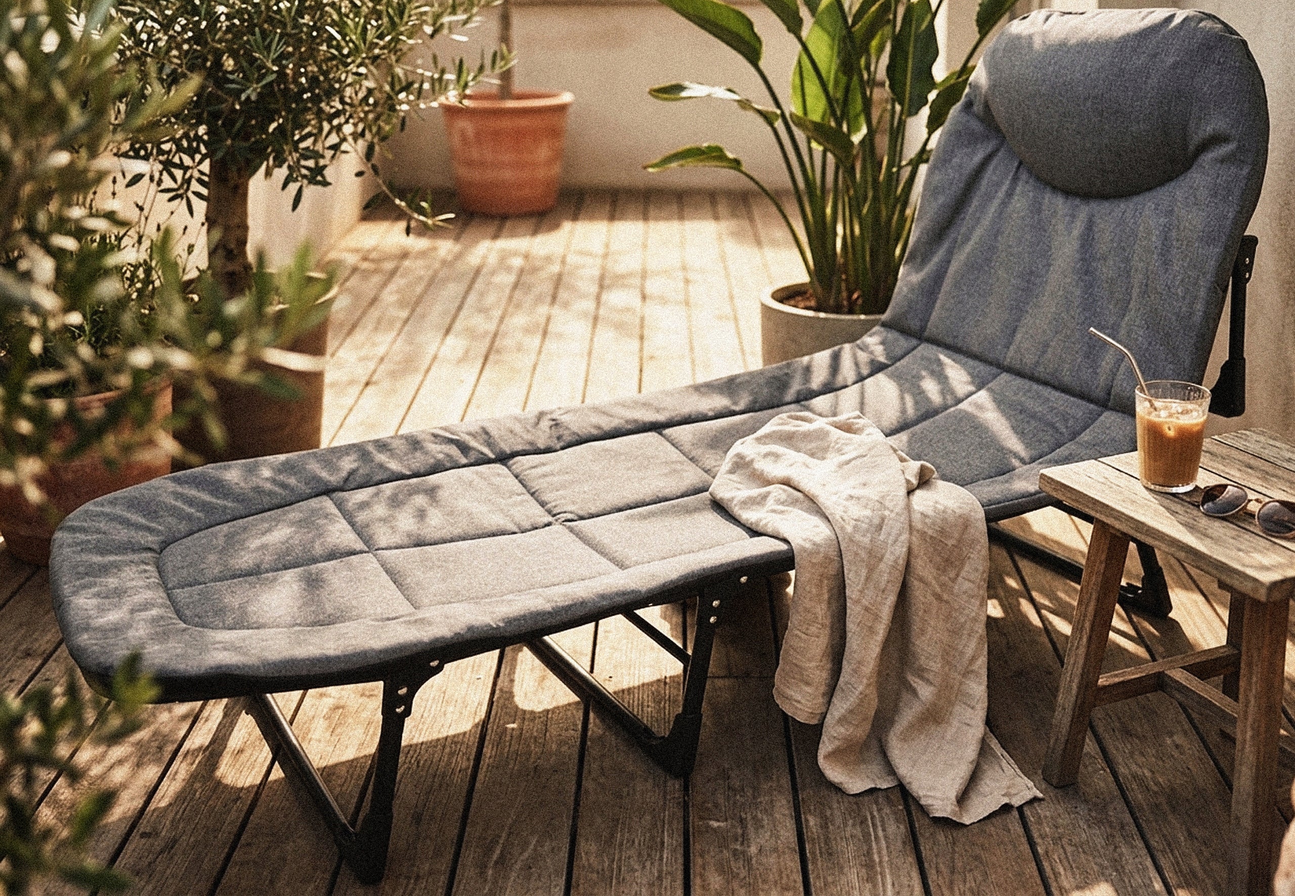 Sun Lounger Garden Travel Bed Mattress Lightweight Portable Field Kind sunbed
