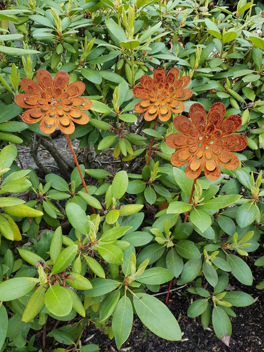 Sunflower flower 3D 75 cm | metal decoration on the rod | natural rust Type garden decor