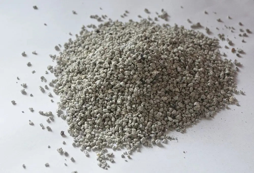 Super Benek 10L Green Forest - BENTONITE CAT LITTER Volume 10 l