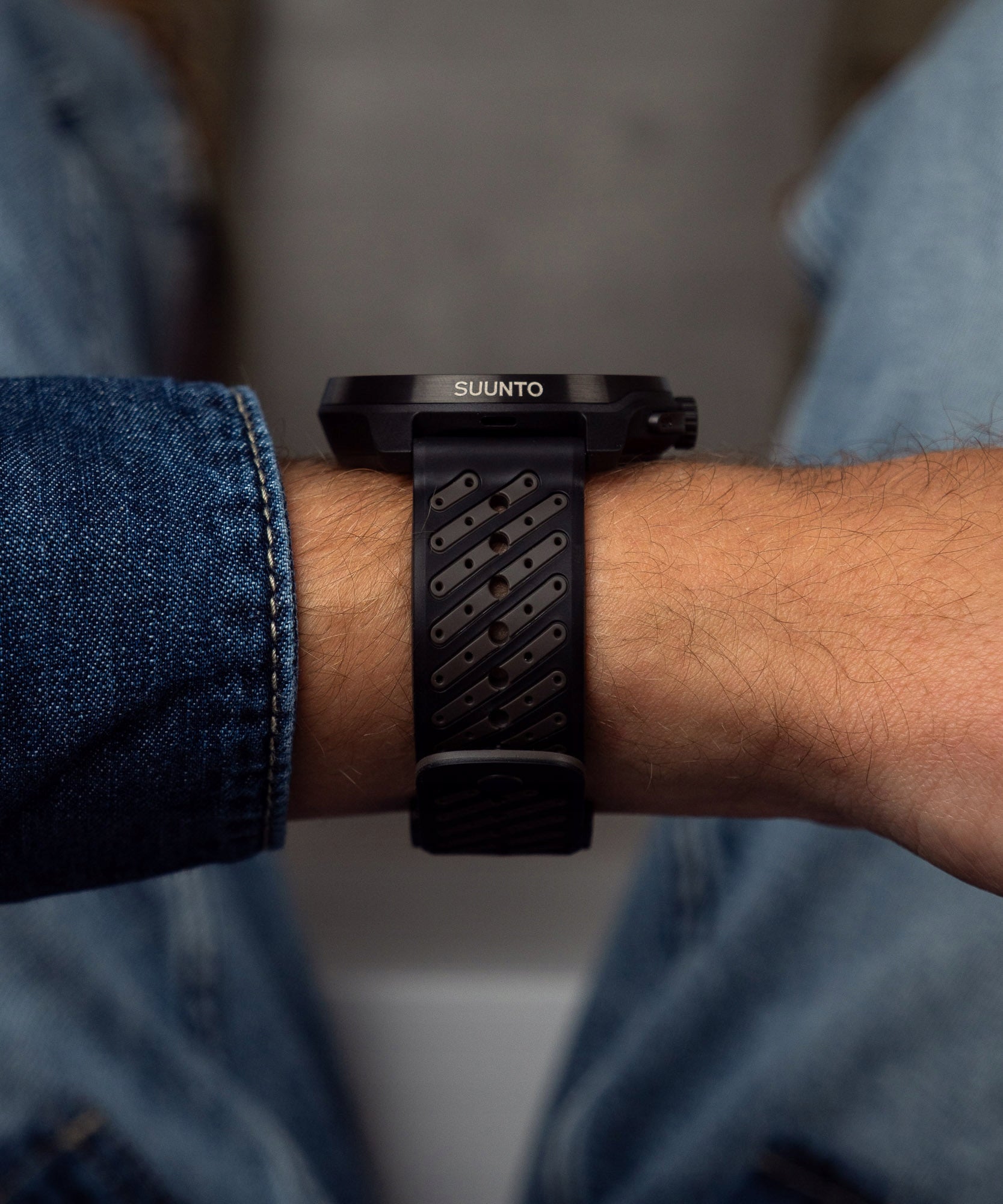 Suunto Race 2 Titanium Black Multisport Watch [Sapphire Glass] Brand Suunto