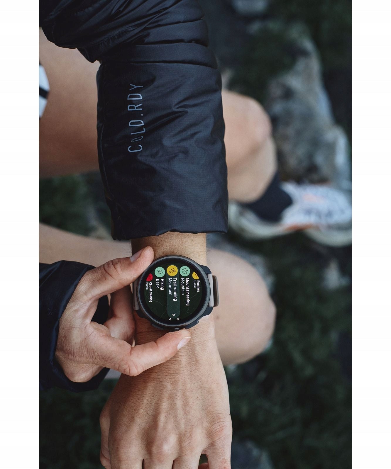 Suunto Race 2 Titanium Trail Multisport Watch [Sapphire Glass] Packaging status original