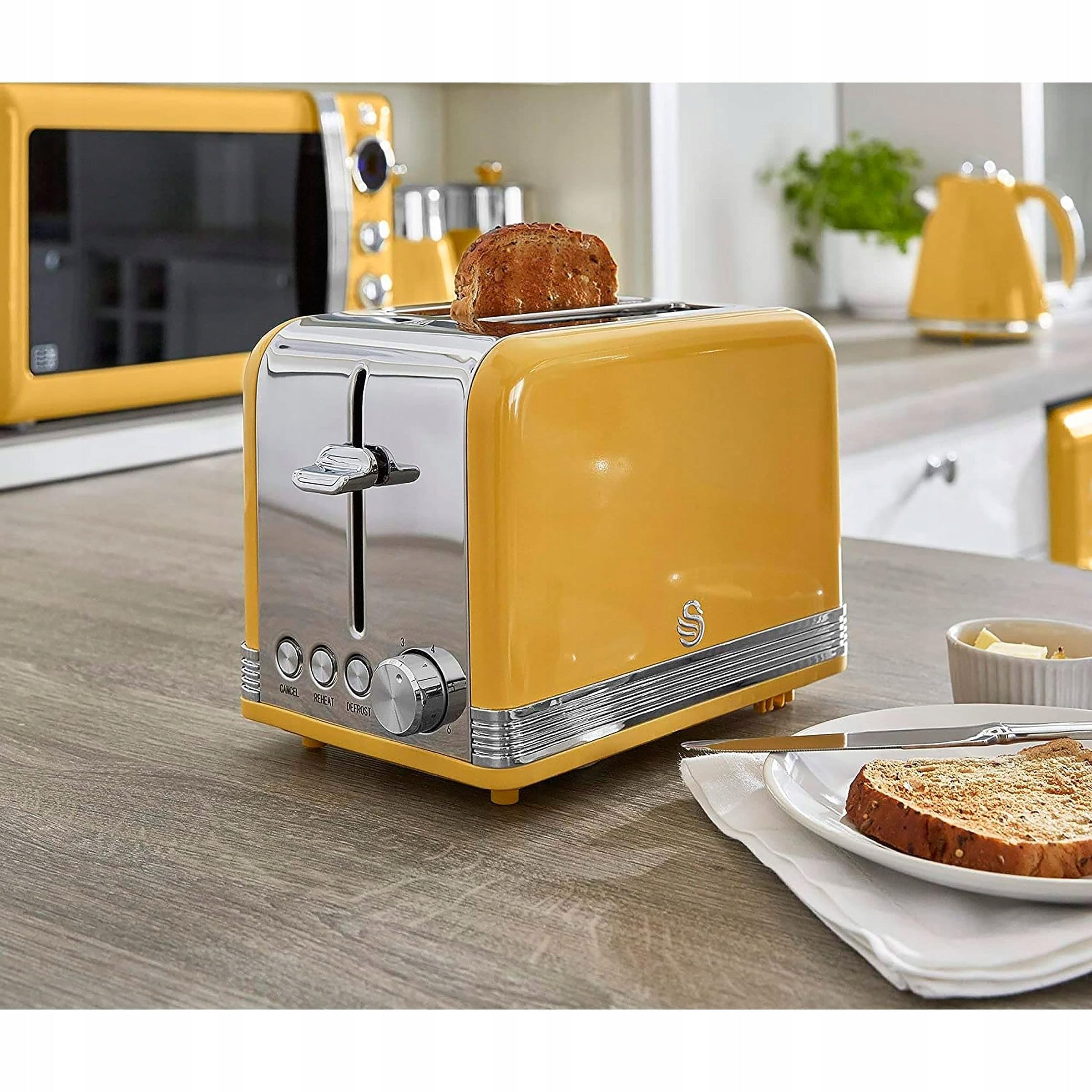 Swan Retro Toaster for 2 Slices Yellow Silver 815W Power rating 815 W