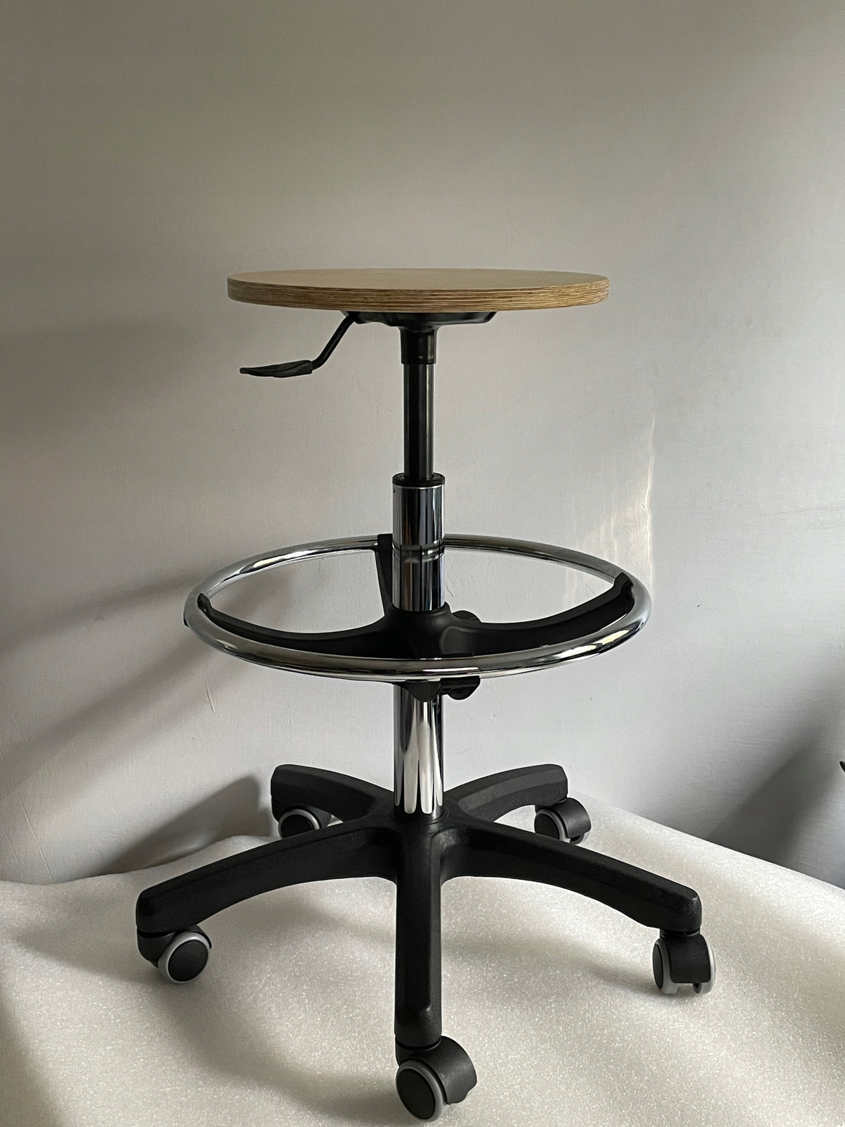 Swivel stool with wheel workshop industry chair stool printing house Wys Manufacturer code softi230