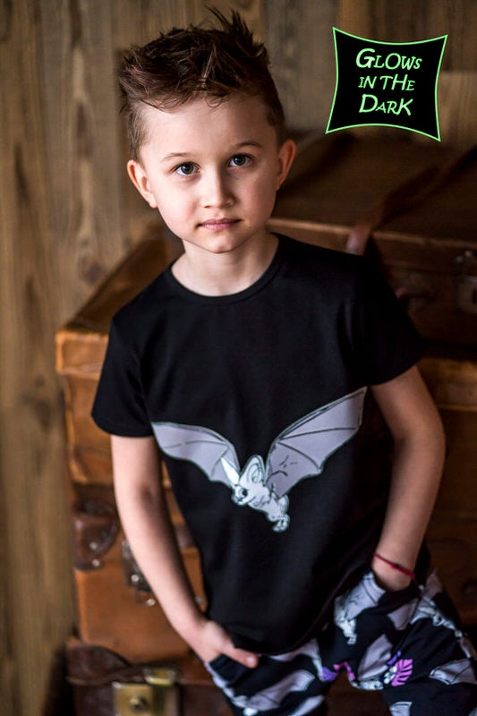 T-Shirt für Kinder mit einer im Dunkeln leuchtenden Fledermaus, schwarz 