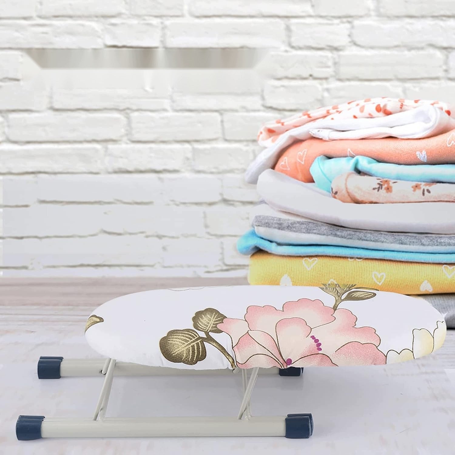 TABLE TOP SLEEVE IRONING BOARD FOLDING SPACE SAVING Kind Other