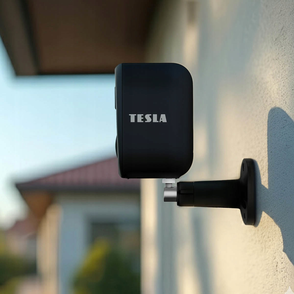 TESLA SecureQ SC15 Outdoor 3K Wi-Fi Camera with Solar Panel Model SECUREQ SC15