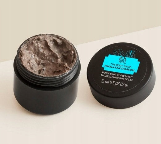 Reinigende, aufhellende Gesichtsmaske The Body Shop Himalayan Charcoal 15 ml 