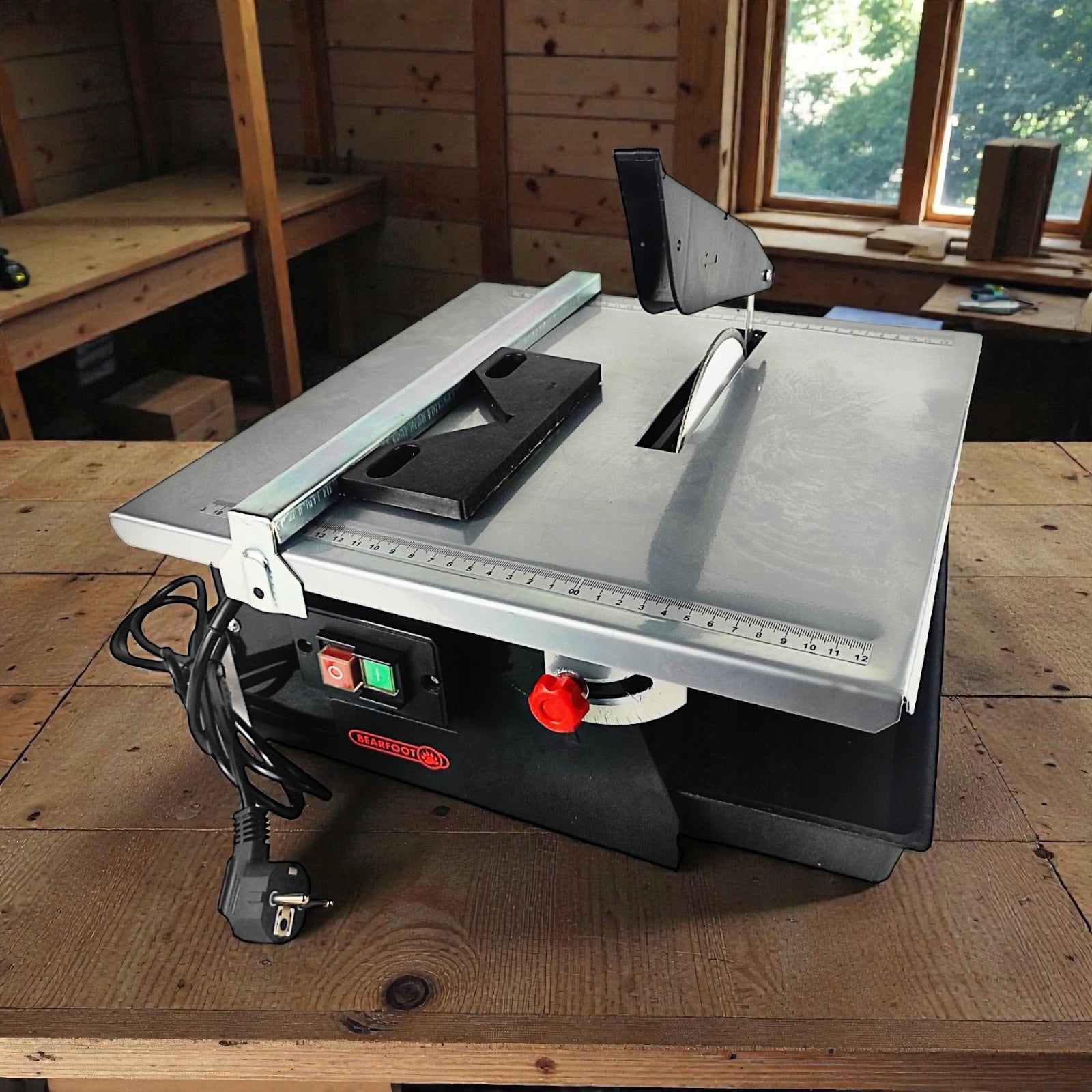TILE CUTTER SAW TABLE FOR WOOD PANELS 1900W Packaging status original