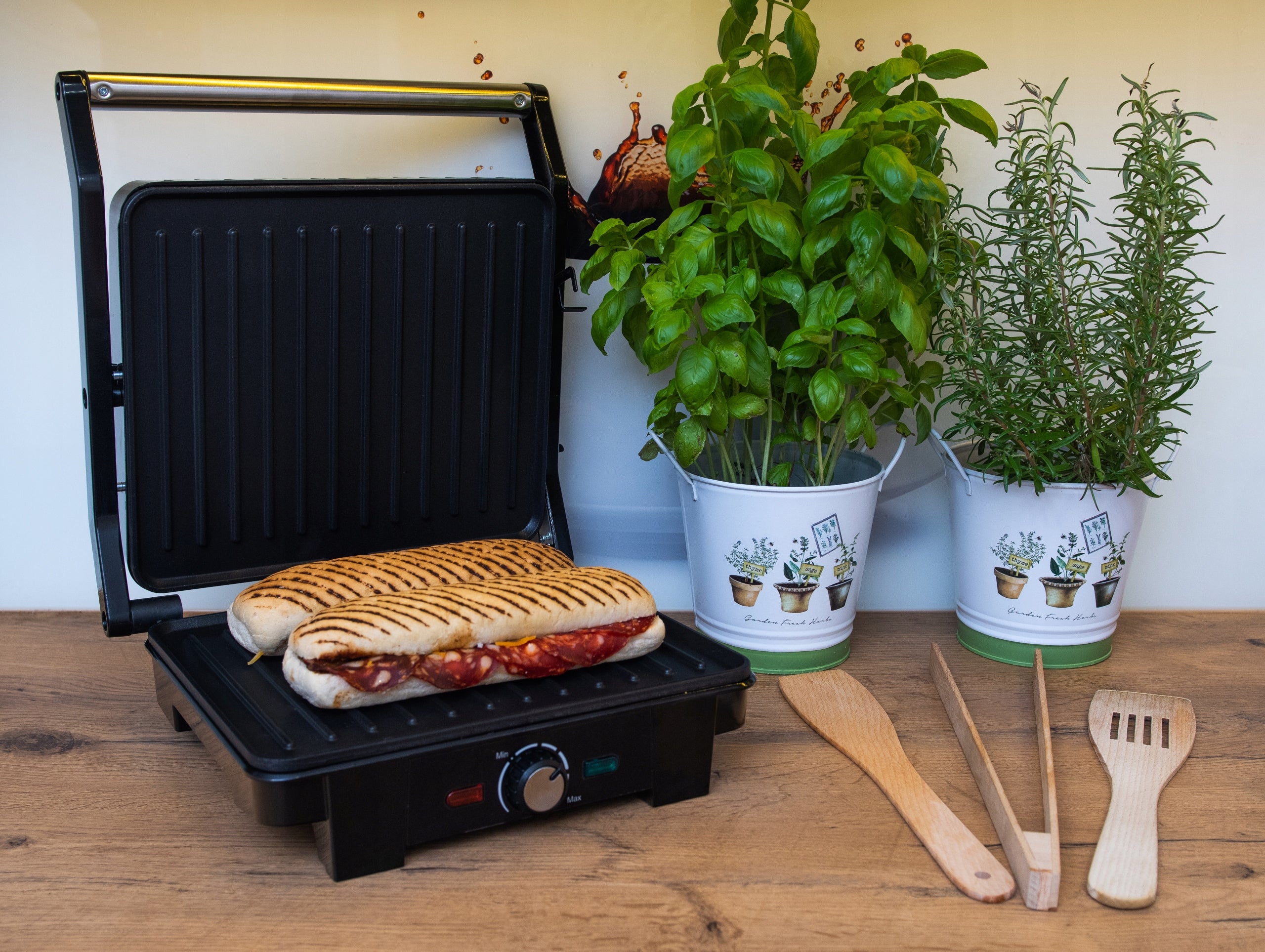 TOASTER BARBECUE ELECTRIC STRONG 2500W 6IN1 BASS Poland SILVER STRONG Dominant color silver/gray