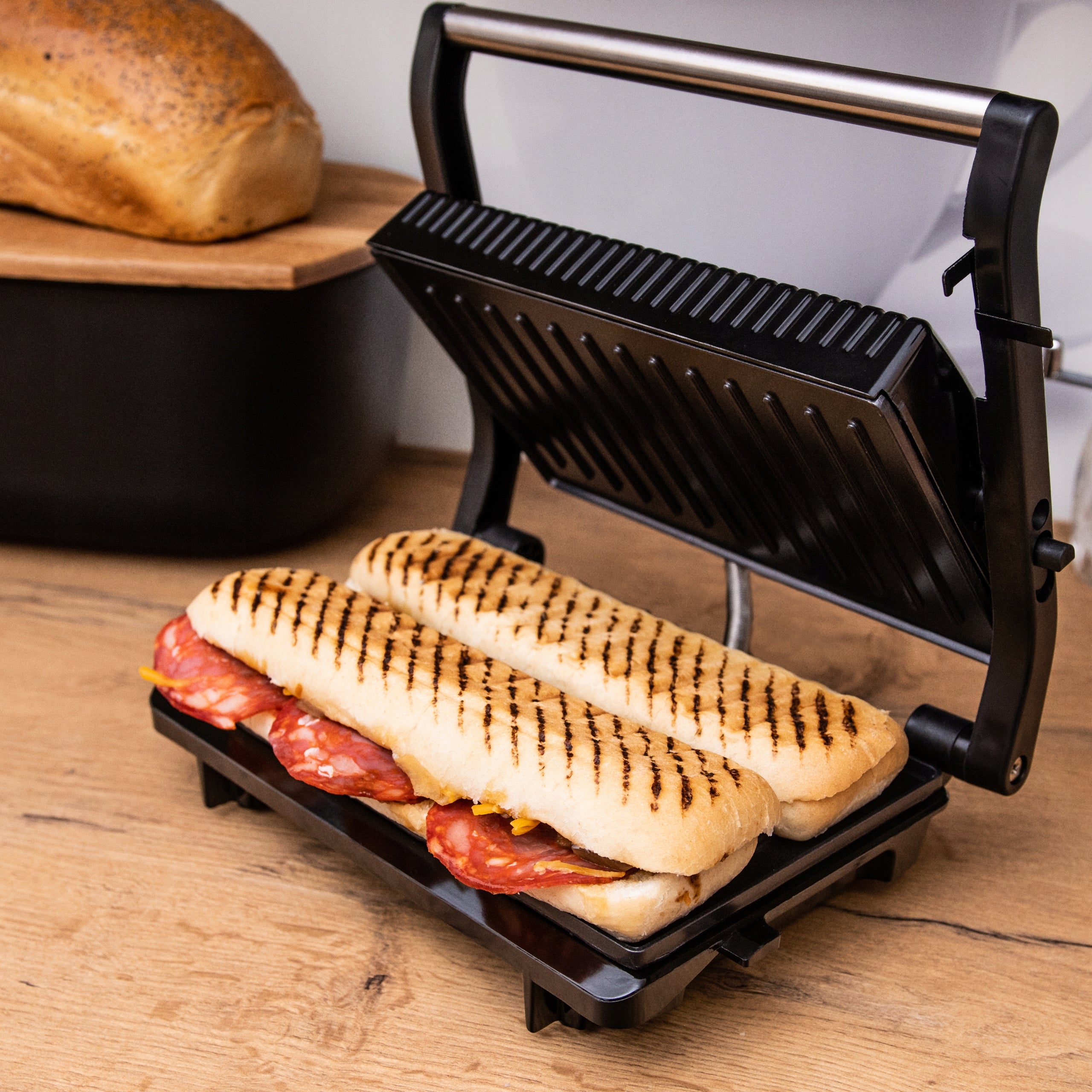 TOASTER ELECTRIC GRILL AIRDWELLER 1000W FOR PANINI SANDWICHES TOASTER 180° Model OPIEKACZ GRILL ELEKTRYCZNY AIRDWELLER 1000W