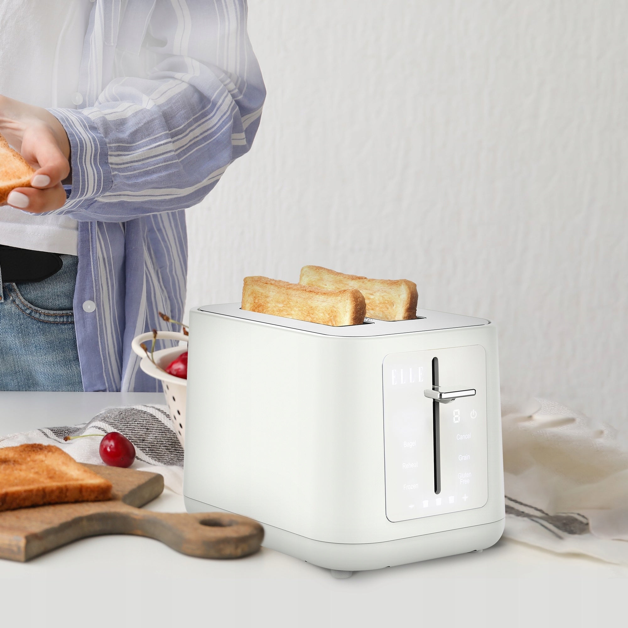 TOASTER OVEN ELLE PANACHE 980W WHITE Dominant color white