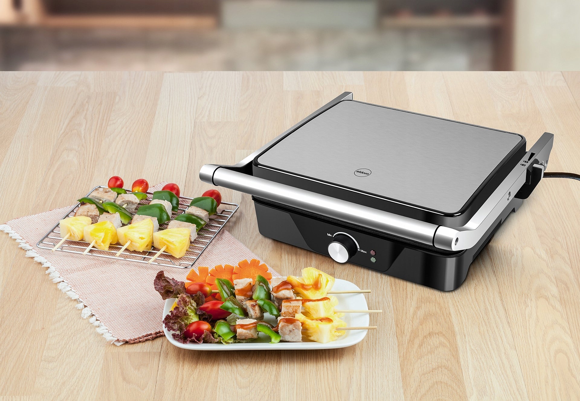 TOASTER OVEN GRILL FOR PANINI SANDWICHES ELECTRIC FOLDING STRONG 2000W Manufacturer code GK170