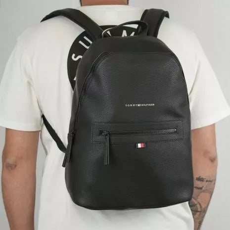 TOMMY HILFIGER MEN'S BACKPACK BRAND NAME LOGO BLACK ZIPPER