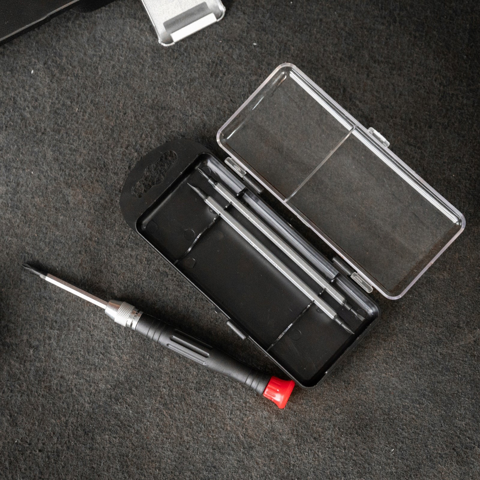 TOOL CASE WITH EQUIPMENT Lehmann 65 ELEMENTS Keys Set Product weight with unit packaging 4.7 kg