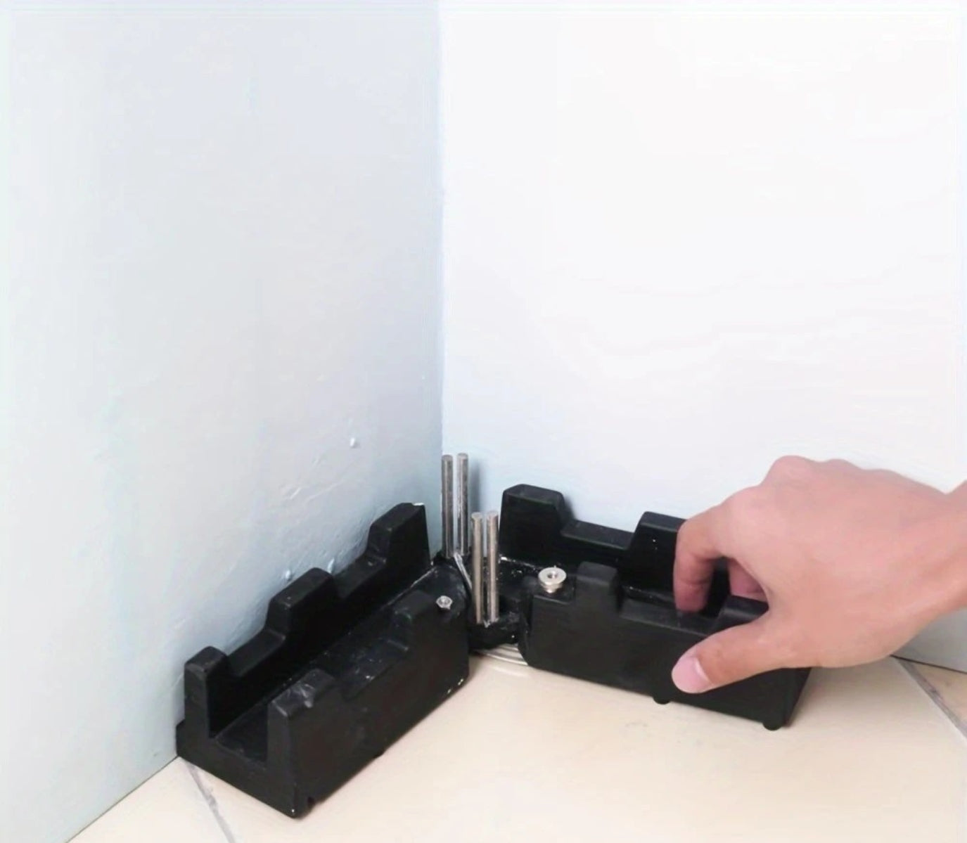 TOOL FOR CUTTING DIAGONAL ANGLES PROTRACTOR 2IN1 ABS PUNCH BOX Customs tariff code 90178010