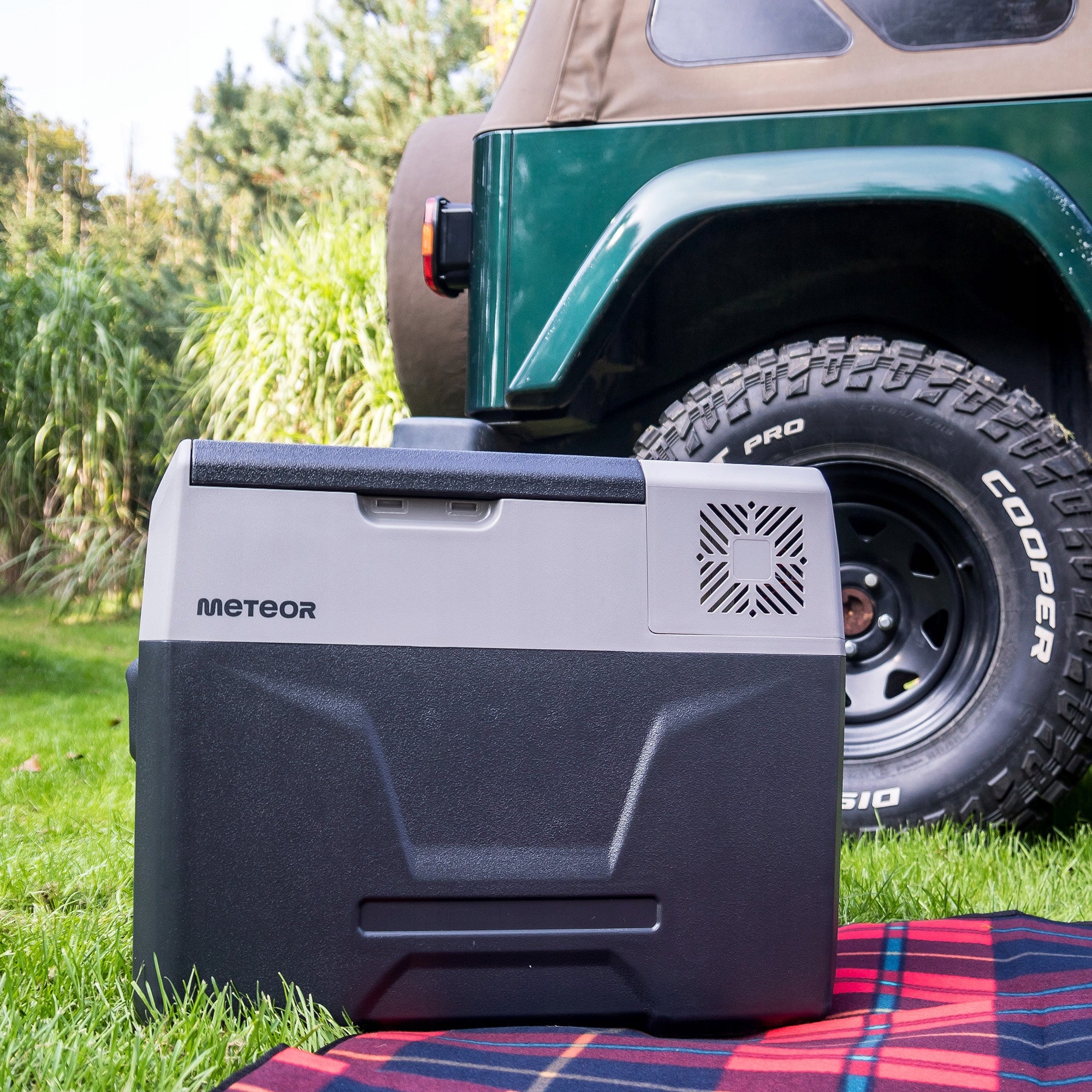 TOURIST COMPRESSOR FRIDGE ELECTRIC PORTABLE METEOR CX40 Packaging status original