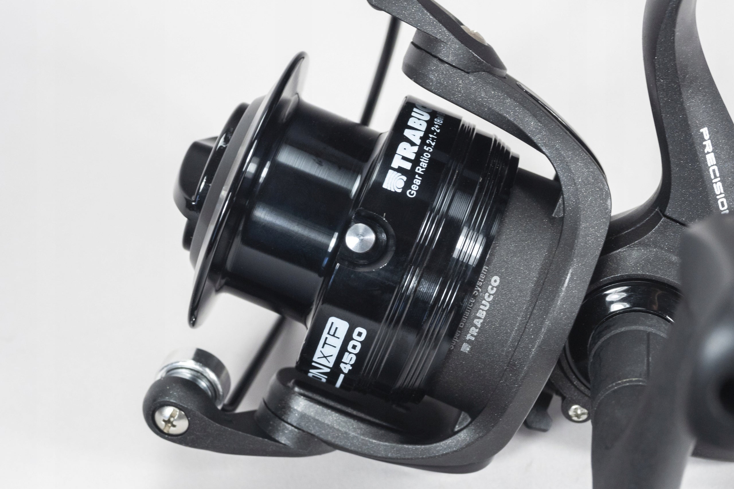 TRABUCCO PRECISION XTF 3500 carp feeder Manufacturer code KDA184-3006