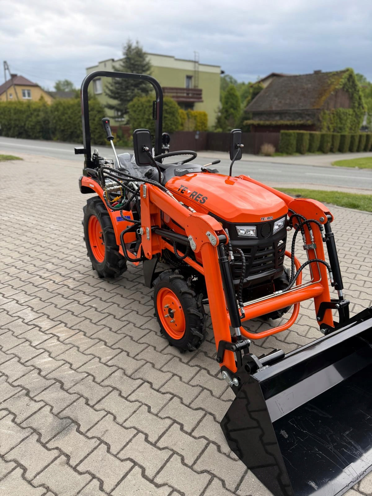 TRACTOR TERRES T25 4x4 25HP Approval DIESEL + LOADER TUR Type other