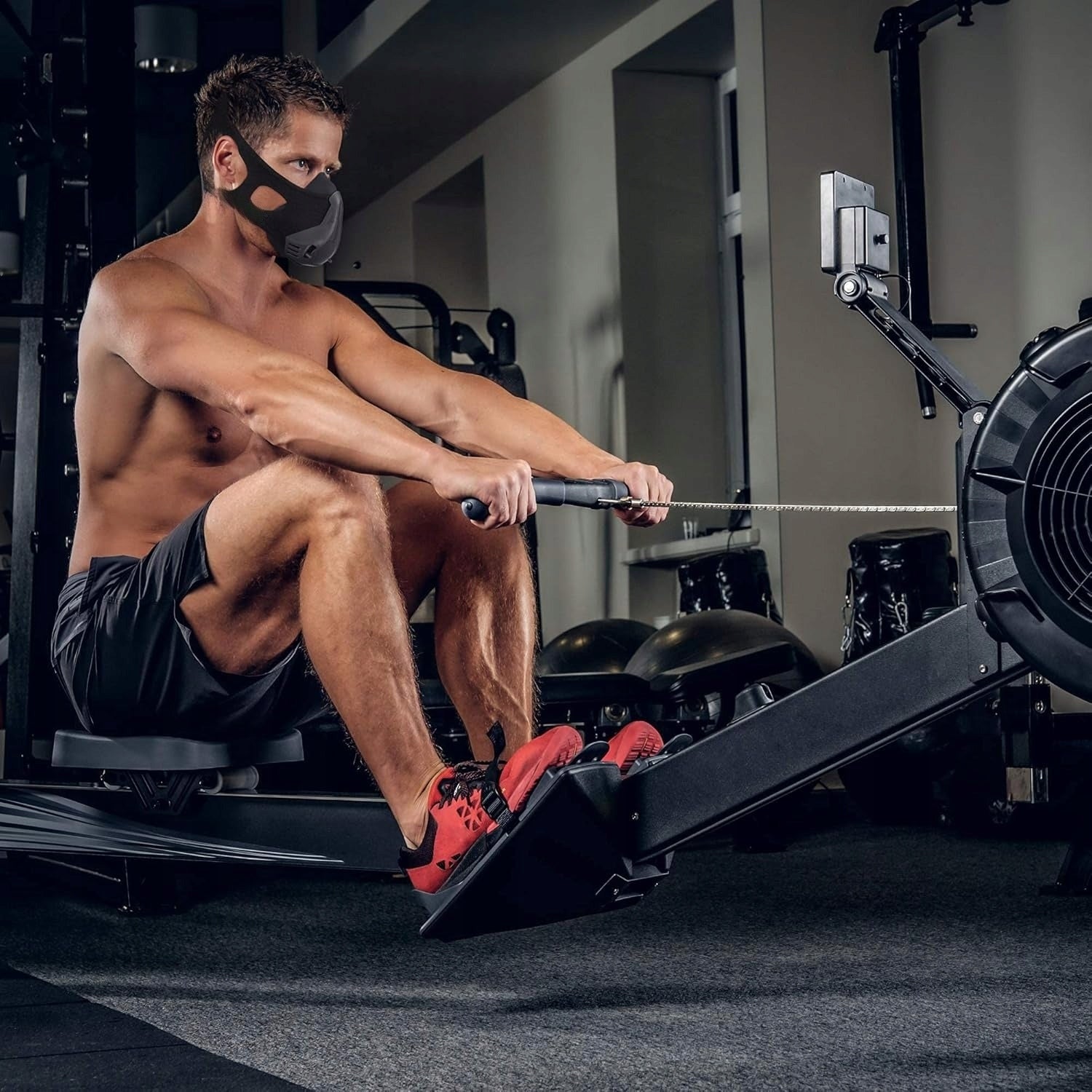 TRAINING MASK PERFORMANCE MASK FOR CARDIO TRAINING RUNNING Model TRENINGOWA MASKA WYDOLNOŚCIOWA 01