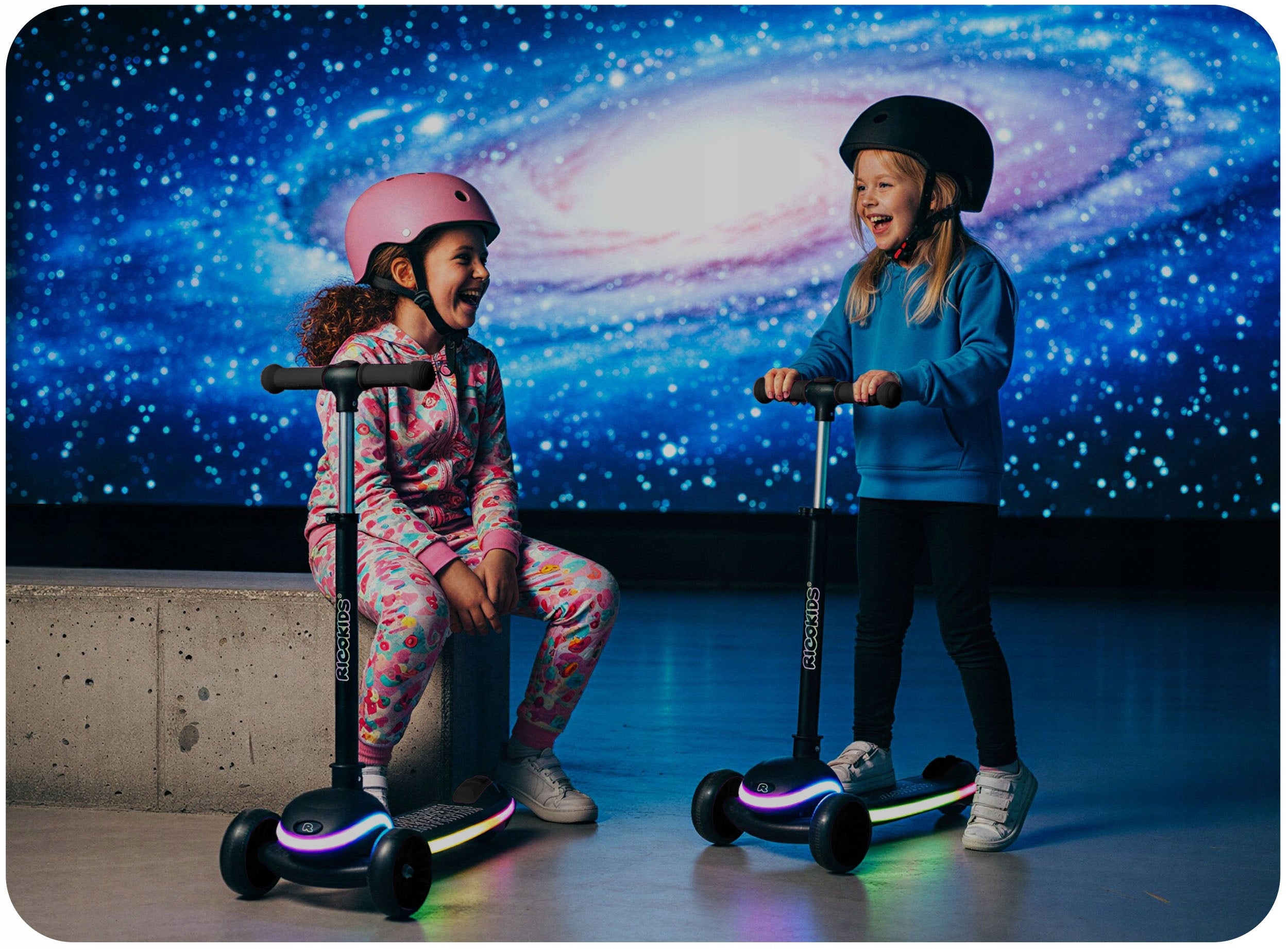 TRICYCLE SCOOTER FOR CHILDREN BALANCE LED adjustable backlight Manufacturer code 766000
