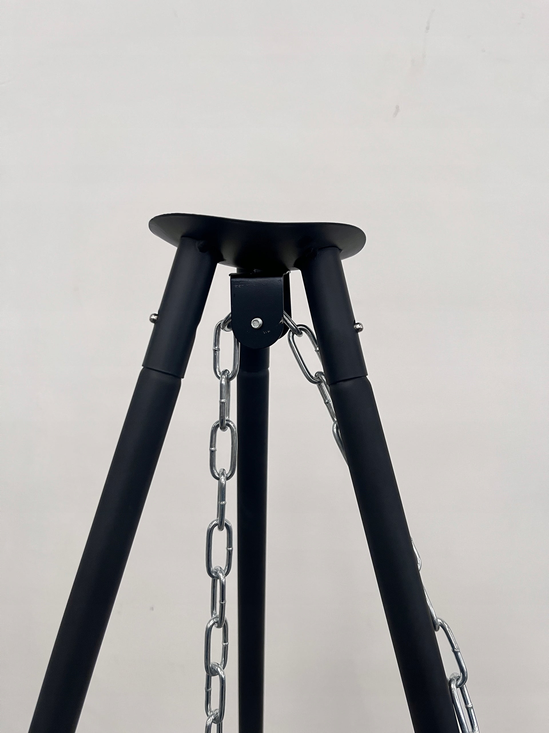 TRIPOD WITH GRATE GARDEN GRILL FOR HEARTHS 60cm 150cm FIREPLACES hanging Grill depth 23 cm