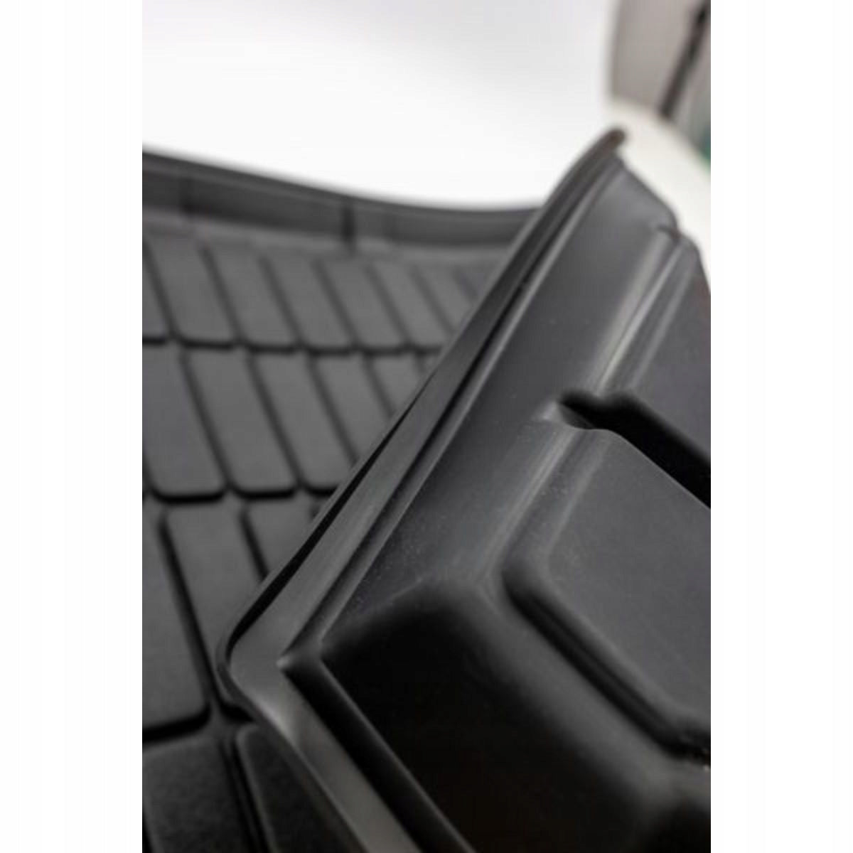 TRUNK RUG FROGUM TM413139 Packaging status original