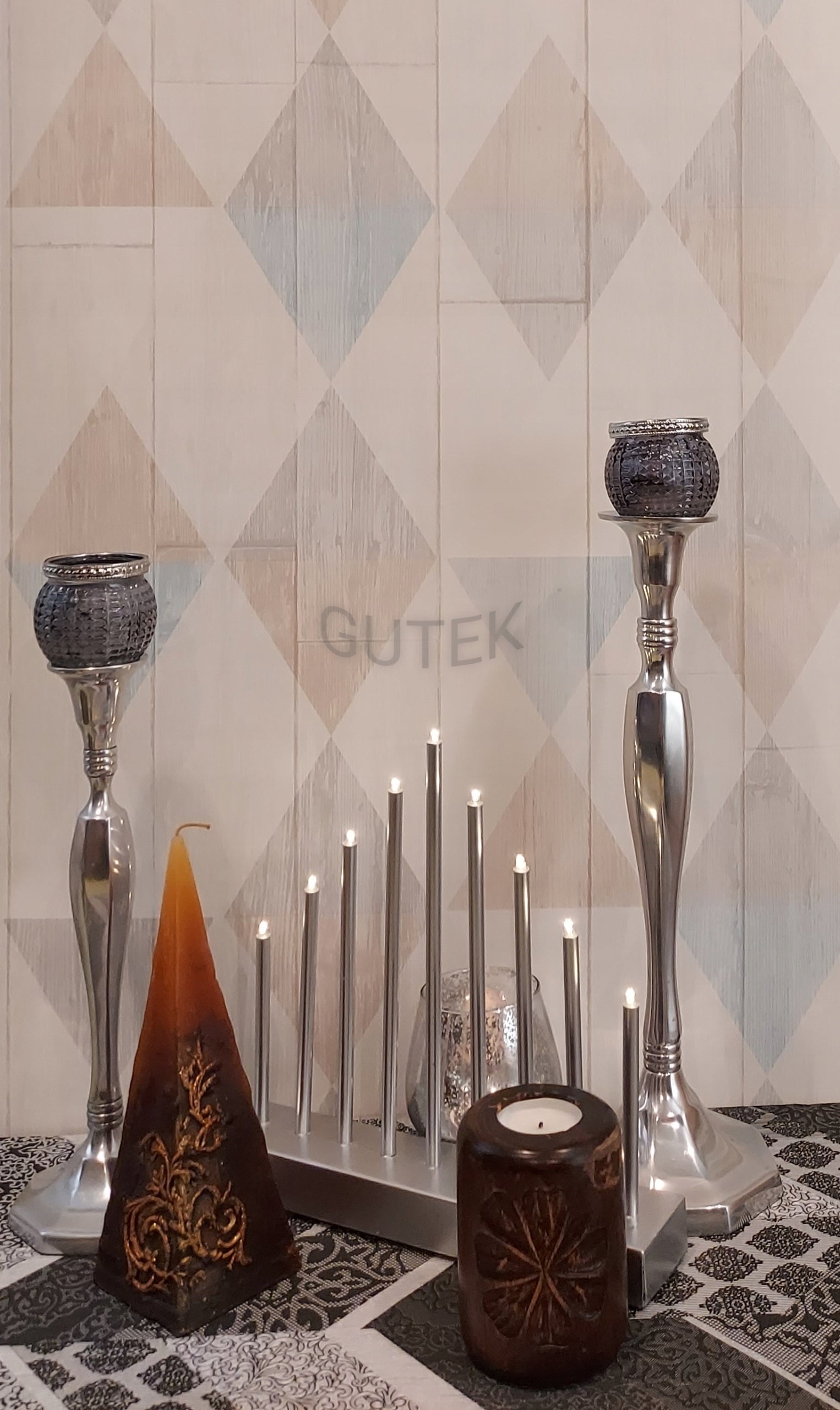 Tapetai Dutch Wallcoverings, smėlio spalvos, medienos, rombai