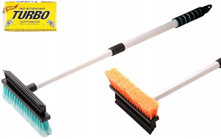 Telescopic squeegee brush with 83cm adjustment for removing snow from the car