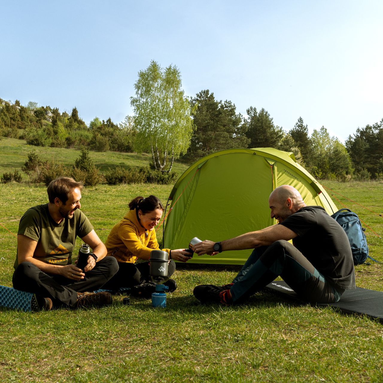 Tent Alpinus Tarragona 3 3os tropical vestibule with floor 4kg 3000/5000mm Model Tarragona 3