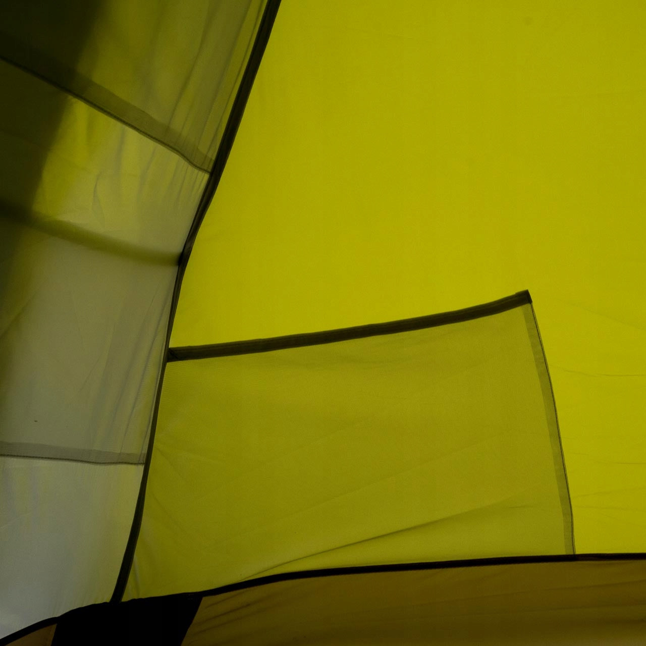 Tent Alpinus Tarragona 3 3os tropical vestibule with floor 4kg 3000/5000mm Number of people 3